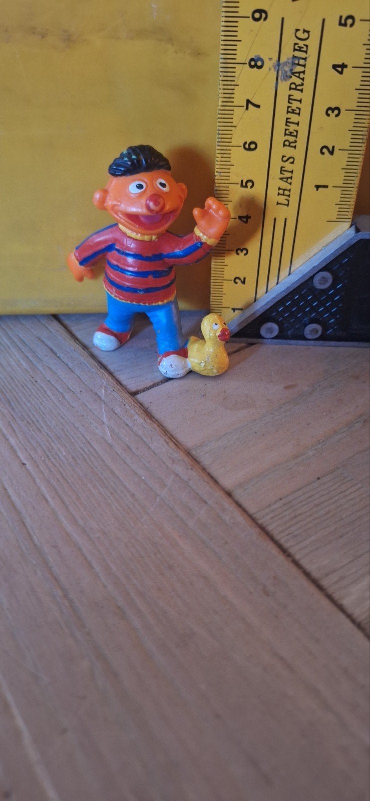Ernie met eend poppetje Sesamstraat (16.2), Verzamelen, Duitsland, ., Ophalen of Verzenden, Zo goed als nieuw