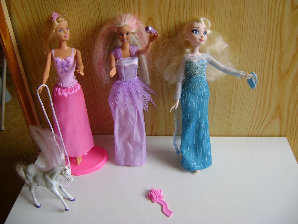 3 barbie,s 1met paard elsa met tas en 1 met gekleurd haar 99, Ophalen of Verzenden, Zo goed als nieuw, Barbie