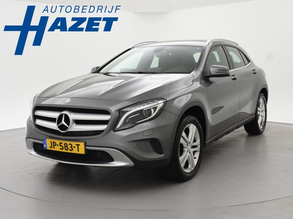 Mercedes-Benz GLA-klasse 180 AUT. AMBITION URBAN + BI-XENON, Auto's, Gebruikt, 4 cilinders, 715 kg, Leder en Stof