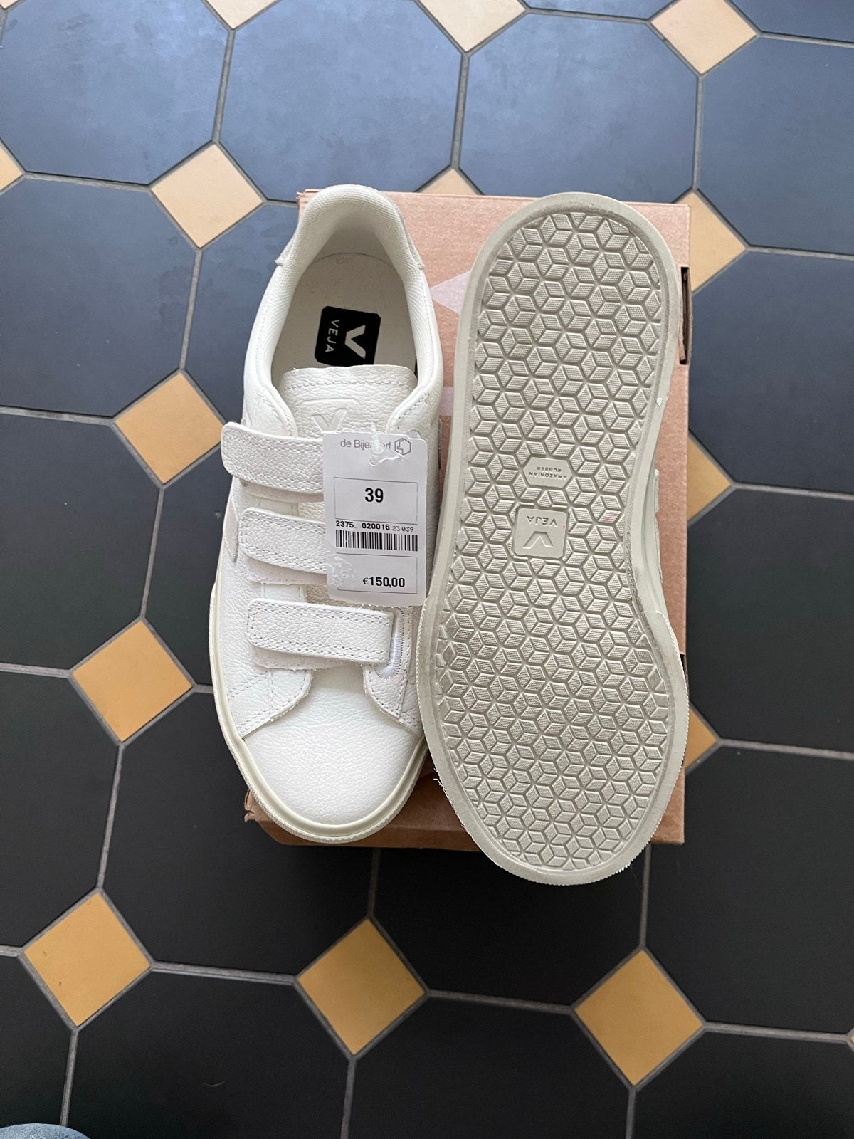Nieuwe VEJA sneakers met klittenband, Ophalen of Verzenden, Nieuw
