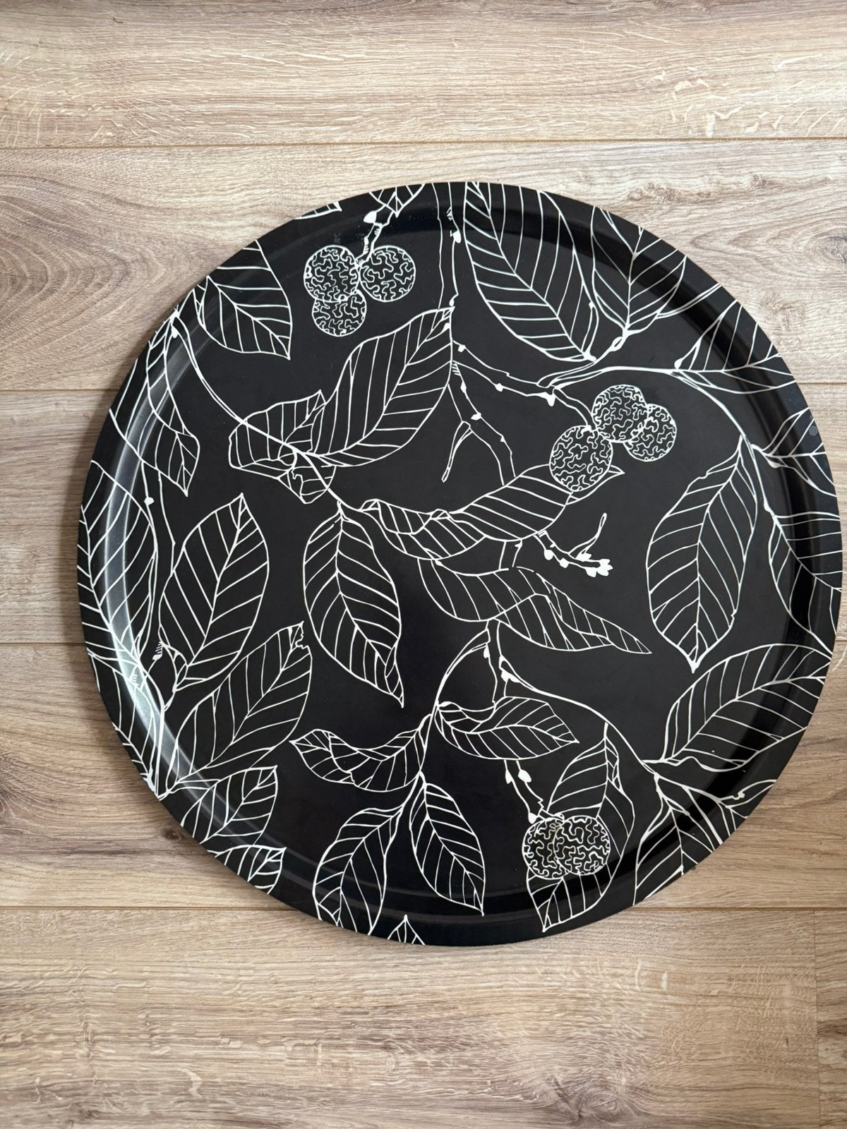 Groot Dienblad tray ikea zwart wit bladnerf botanic rond, Ophalen, Zo goed als nieuw, Rond, Metaal