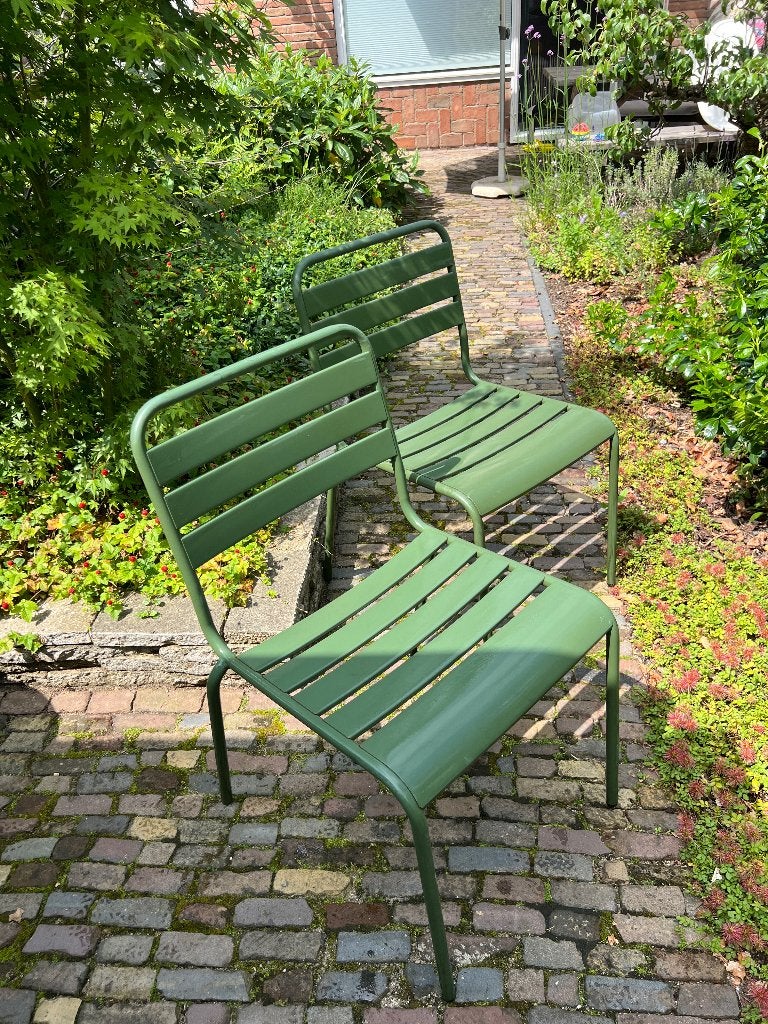 2x Metalen tuinstoel legergroen, Ophalen, Gebruikt, Metaal, Stapelbaar