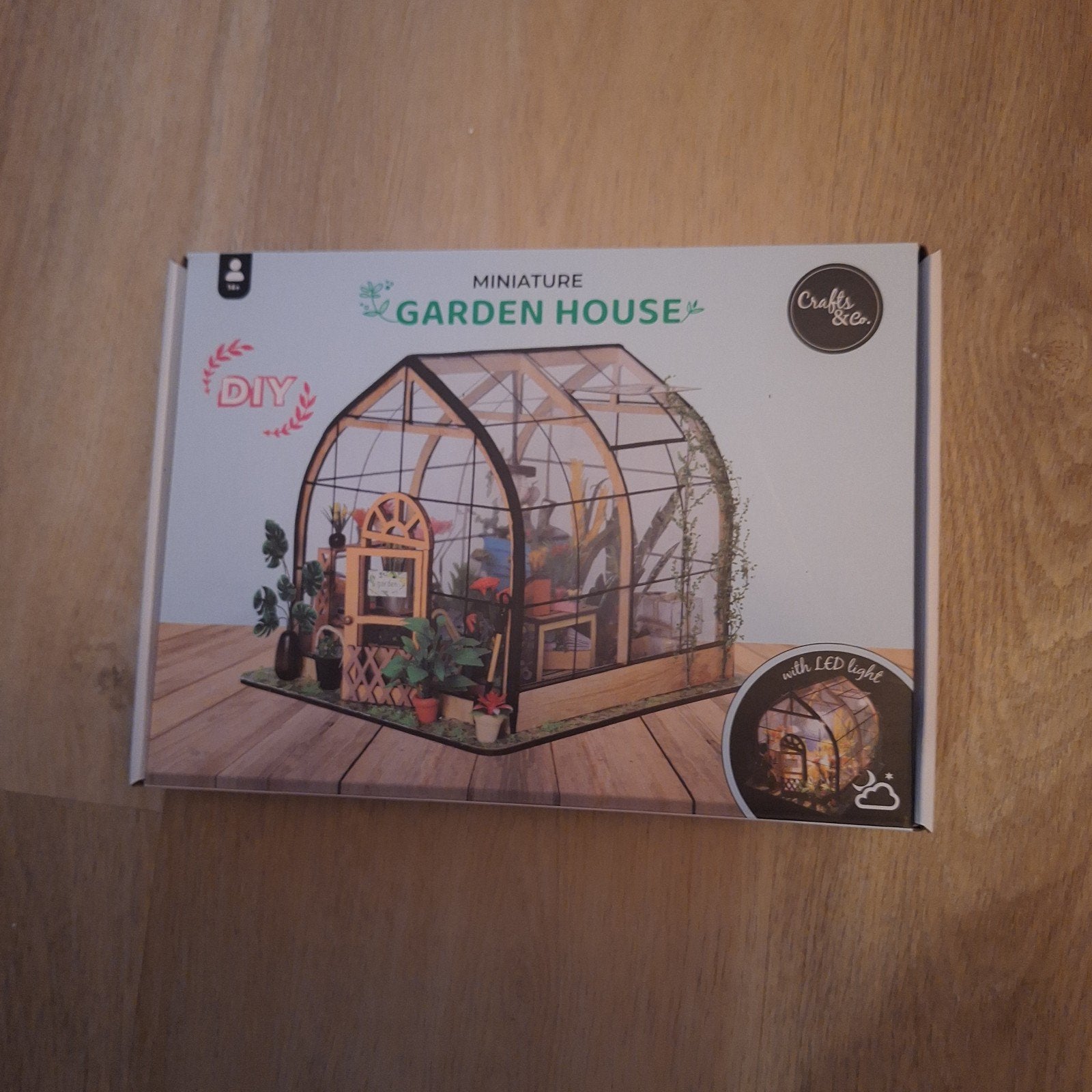 action mini huisje, Ophalen, Meerkleurig, Zo goed als nieuw, Papier of Karton