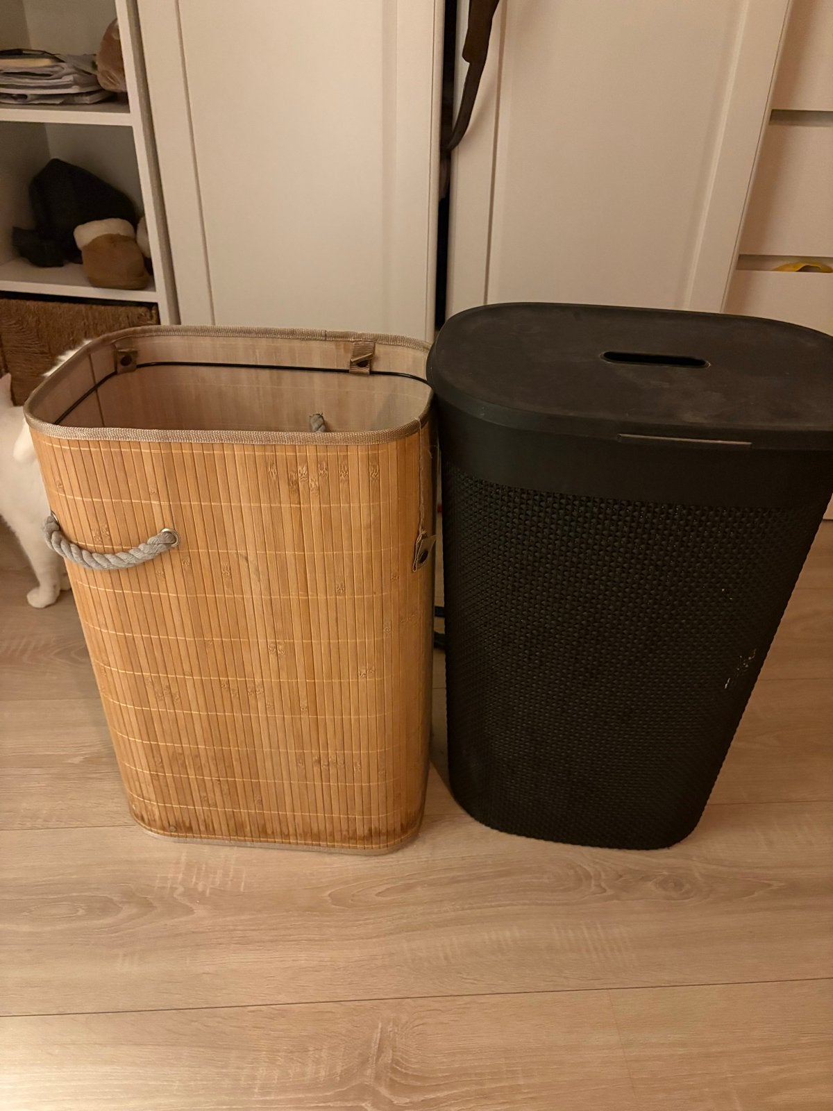 Wasmand bamboe en kunststof, Huis en Inrichting, Ophalen, Gebruikt, Met deksel, Mand
