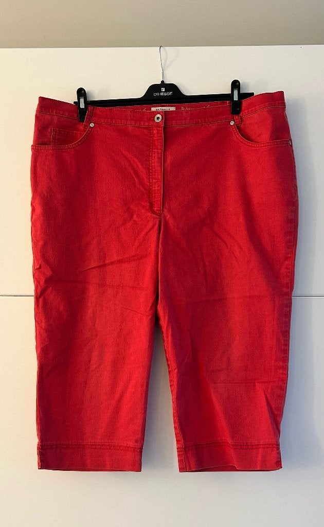 Raphaela by Brax rode short, Zo goed als nieuw, Broek of Spijkerbroek, Rood, BRAX