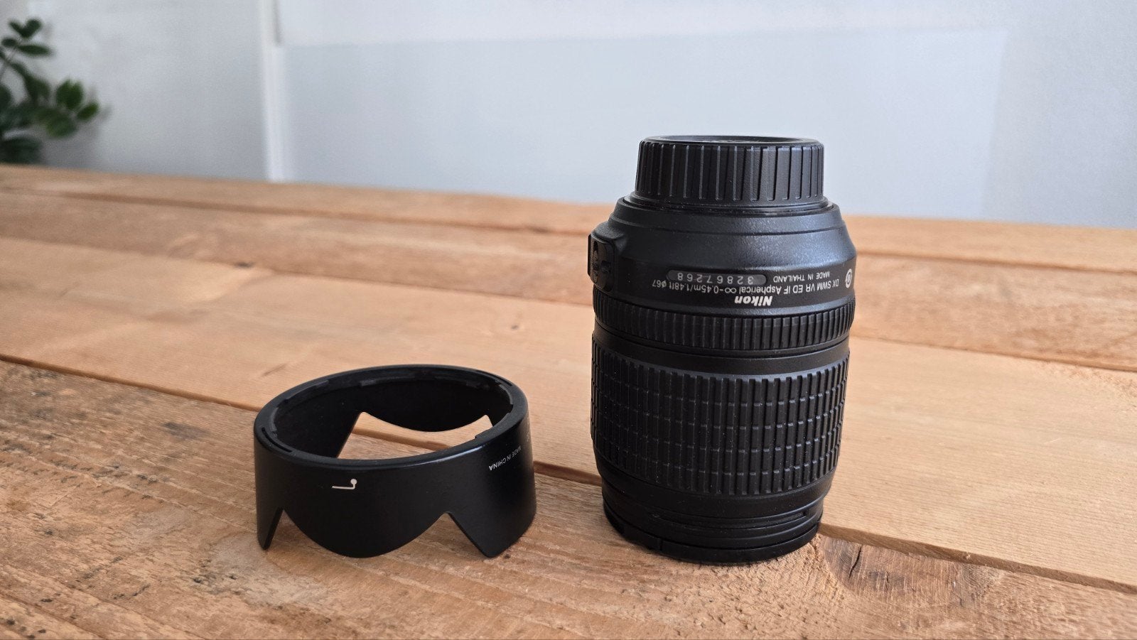 Nikon AF-S Nikkor 18-105mm f/3.5-5.6G ED VR DX lens, Zonnekap, Nikon, Ophalen of Verzenden, Zo goed als nieuw