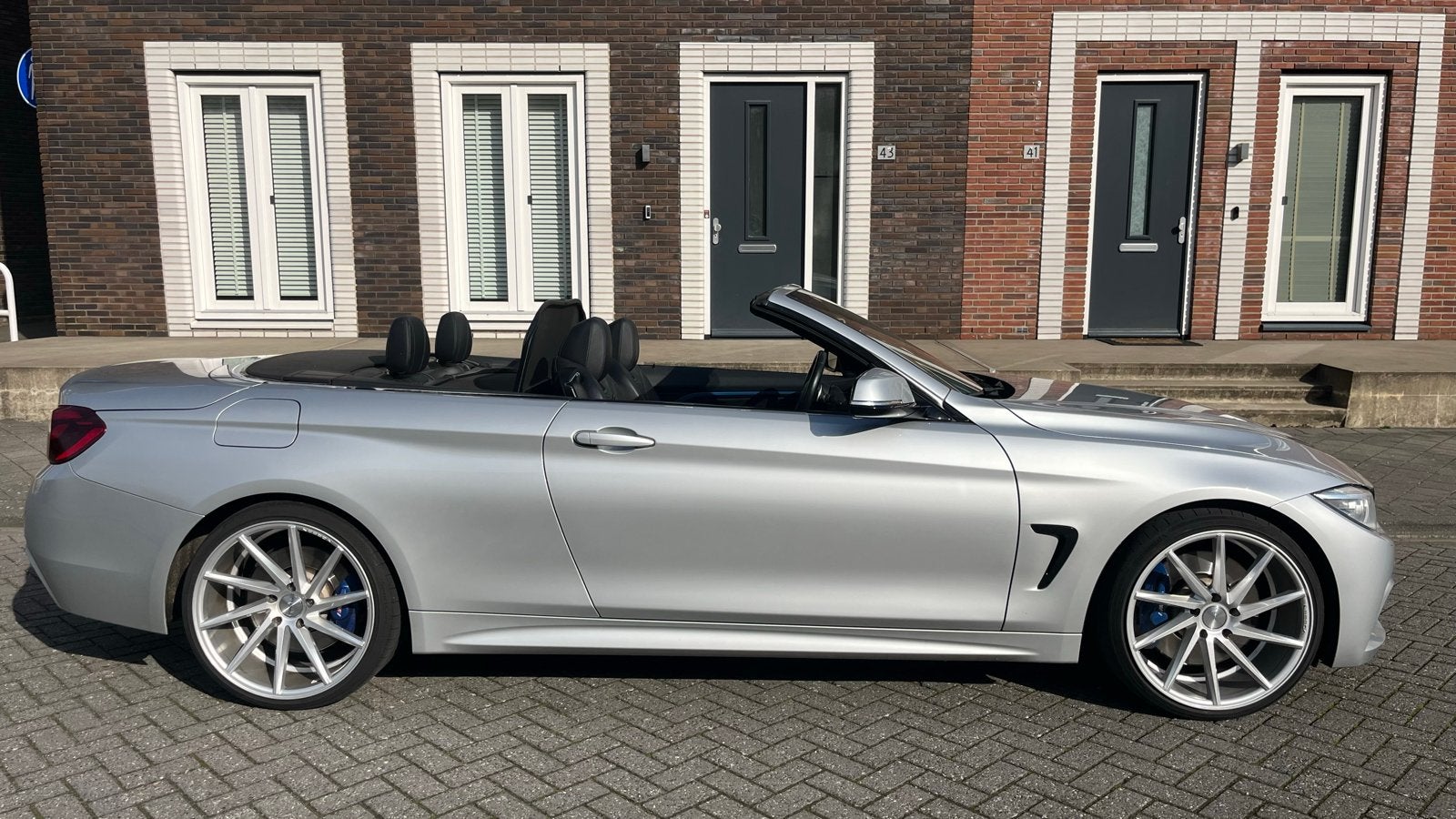 BMW 435i Cabrio met 88.888 kmstand - zilver - M pakket, 13 km/l, Cabriolet, 4 stoelen, 340 pk