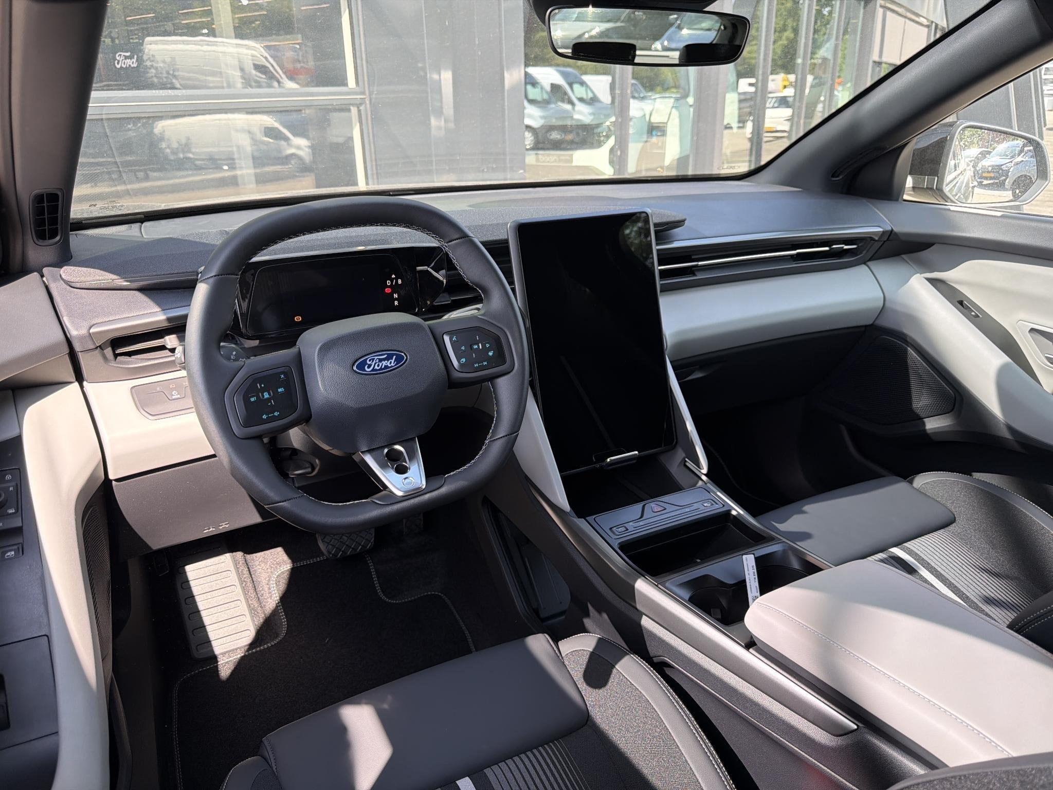 Ford Capri Select Extended Range RWD 79 kWh | Comfort Pack 1, Auto's, 12 maanden, Stof, Automatische klimaatregeling, Zwart