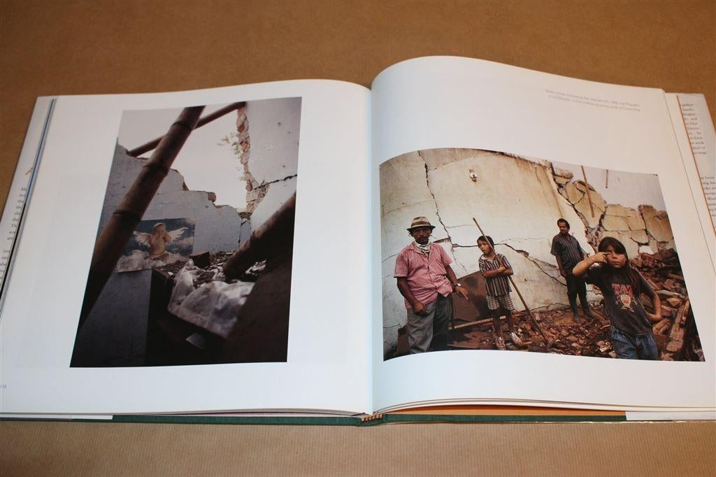 Pracht-Fotoboek Andes van National Geographic & Vargas Llosa, Ophalen of Verzenden, Gelezen, Fotografen