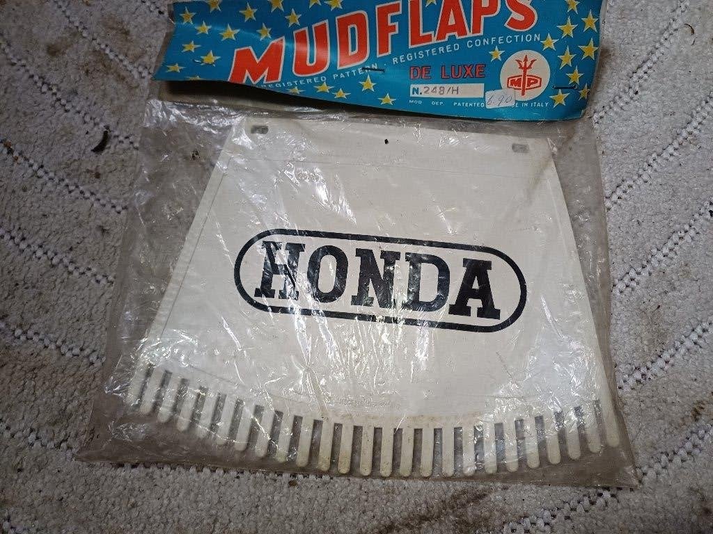 Nieuwe honda spatlap in de verpakking, Ophalen of Verzenden, Nieuw, Overige merken