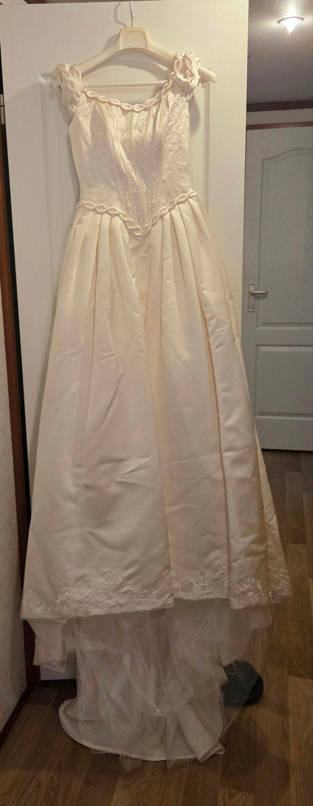 Prachtige trouwjurk La Sposa, maat 32, crème, Trouwjurk, La Sposa, Beige, Ophalen of Verzenden