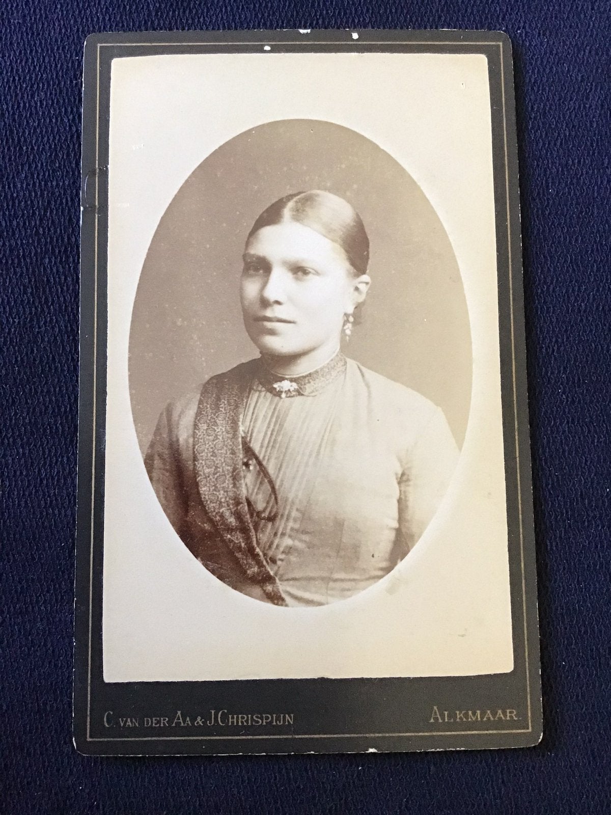 CDV, Dame, C. VAN DER AA & J. CHRISPIJN, ALKMAAR, Ophalen of Verzenden, Voor 1940, Gebruikt, Foto