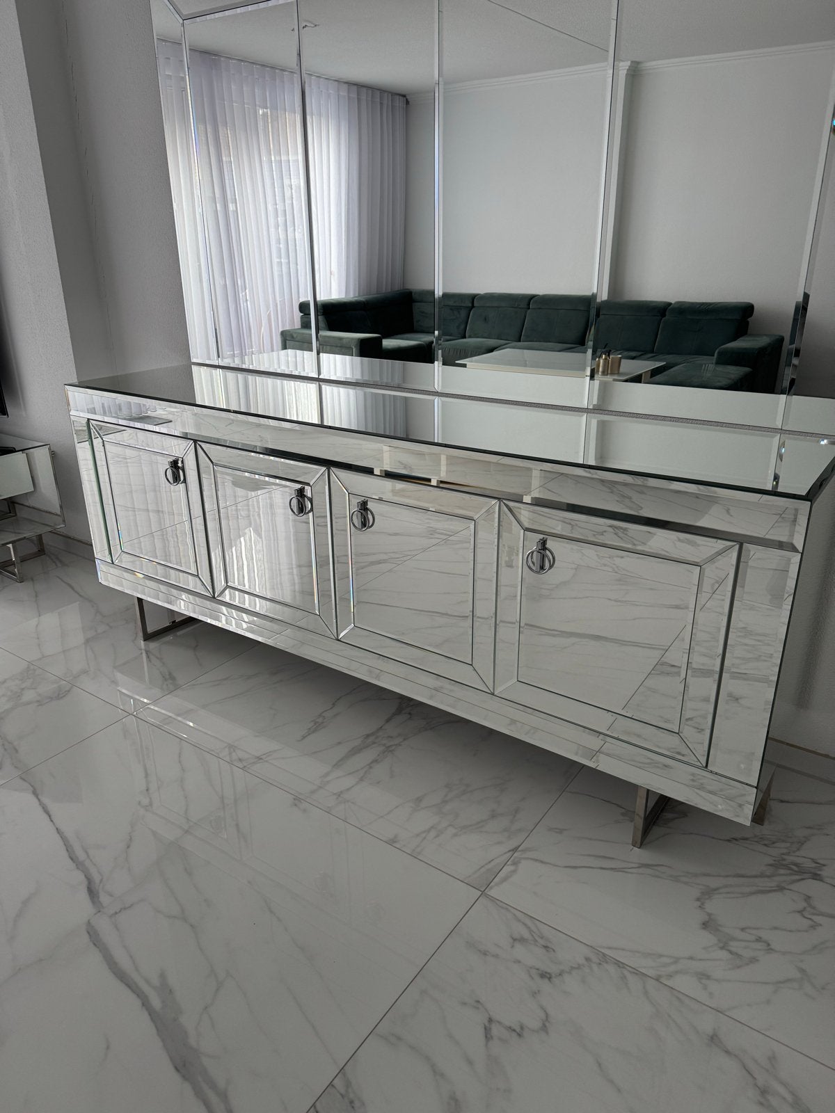Dressoir en TV-meubel (exclusief spiegelwand), Ophalen, 150 tot 200 cm, Minder dan 100 cm, 25 tot 50 cm