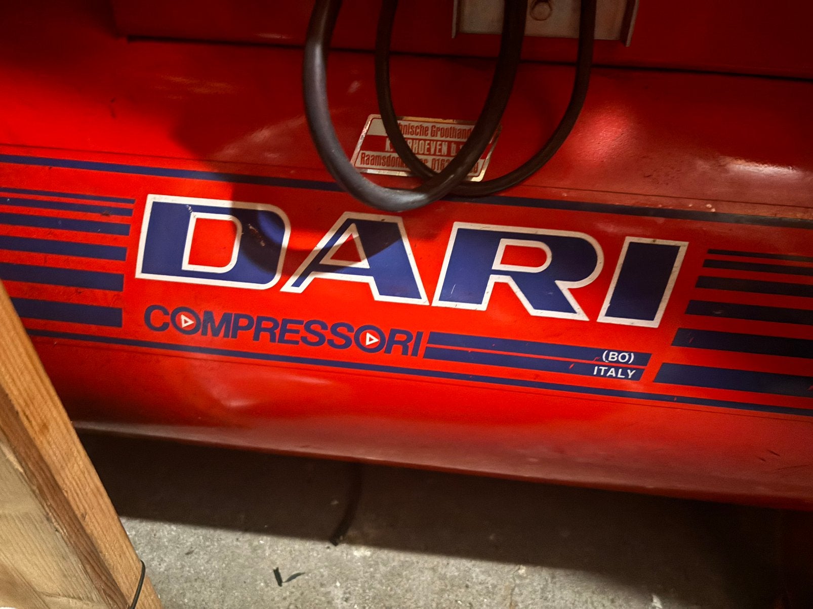 Dari Compressor, 200 liter, 380 volt, Ophalen, Gebruikt, 400 tot 800 liter/min, 6 tot 10 bar