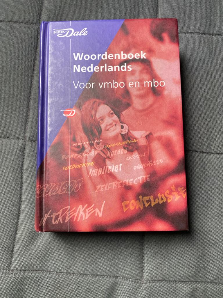 Van Dale Woordenboek Nederlands voor vmbo en mbo, Boeken, Woordenboeken, Ophalen of Verzenden, Zo goed als nieuw, Van Dale, Nederlands