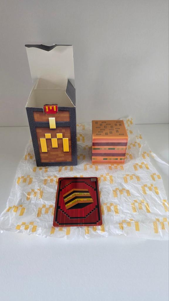 McDonald's Minecraft Happy Meal Hamburger Speelgoed, Kinderen en Baby's, Speelgoed | Overig, Ophalen of Verzenden