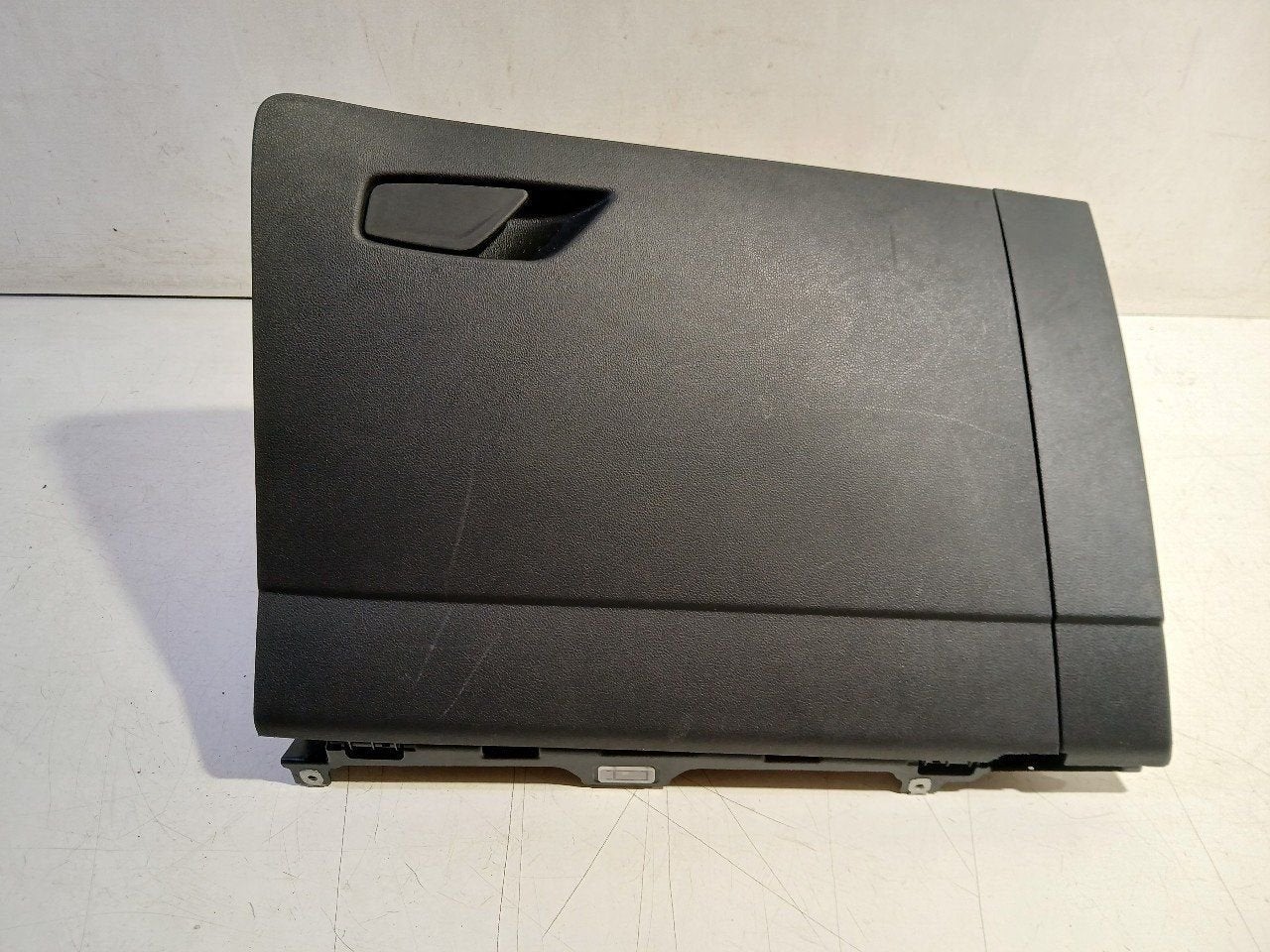 Dashboardkastje Skoda Enyaq, Onderdelen@venauto.nl, Van der Ven Autorecycling B.V., Gebruikt, Ettenseweg 76, 4706 PB Roosendaal, The Netherlands