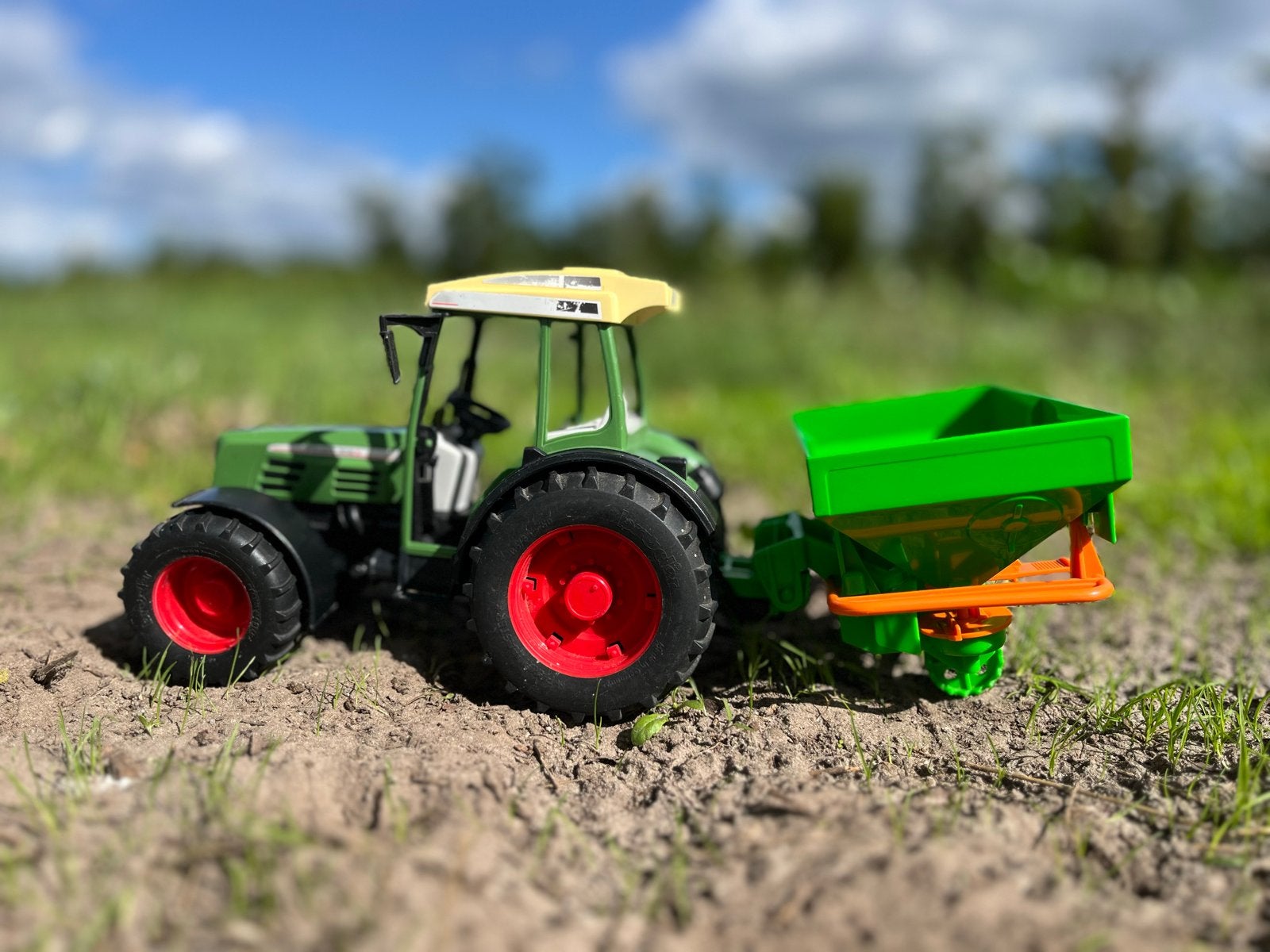 Fendt tractor Bruder met Amazone ZA-M Max kunstmeststrooier, Overige merken, 1:32 tot 1:50, Overige typen, Ophalen of Verzenden