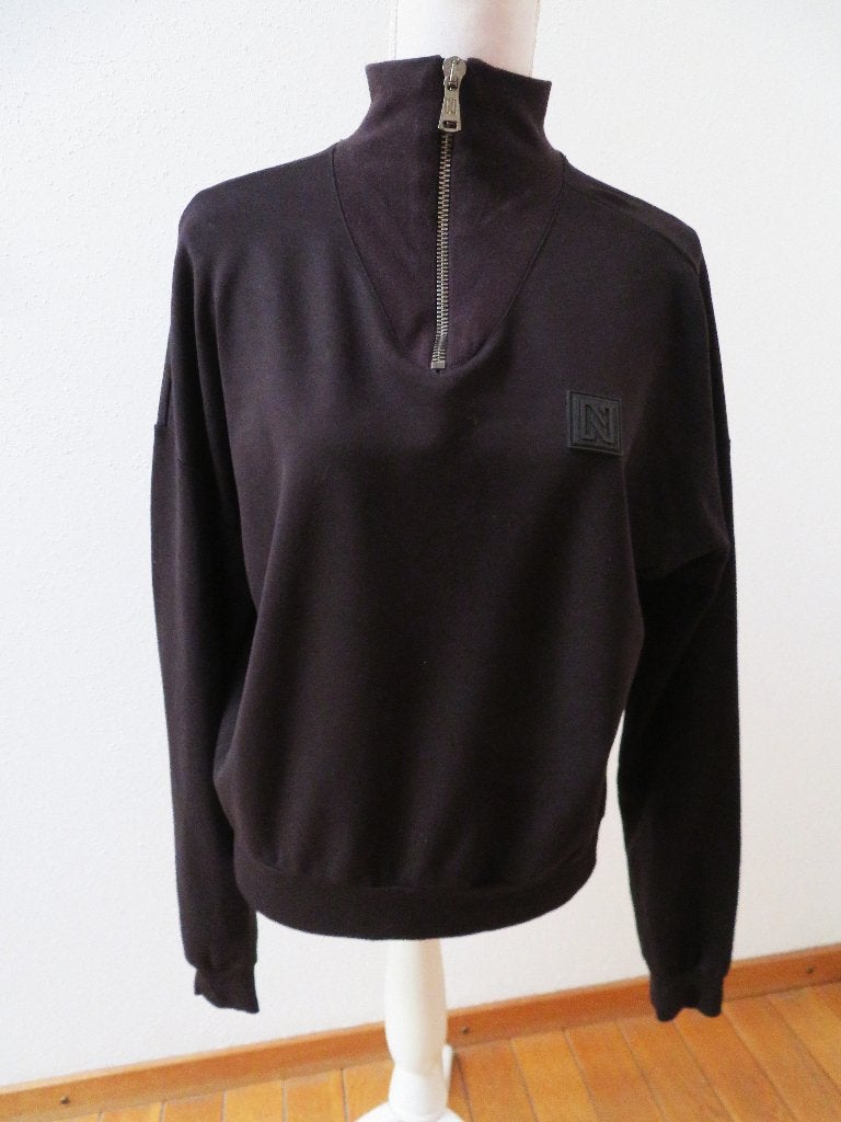 V40 Nikkie nieuwe sweater trui zwart maat 36, Kleding | Dames, Zwart, Nieuw, Ophalen of Verzenden, Nikkie