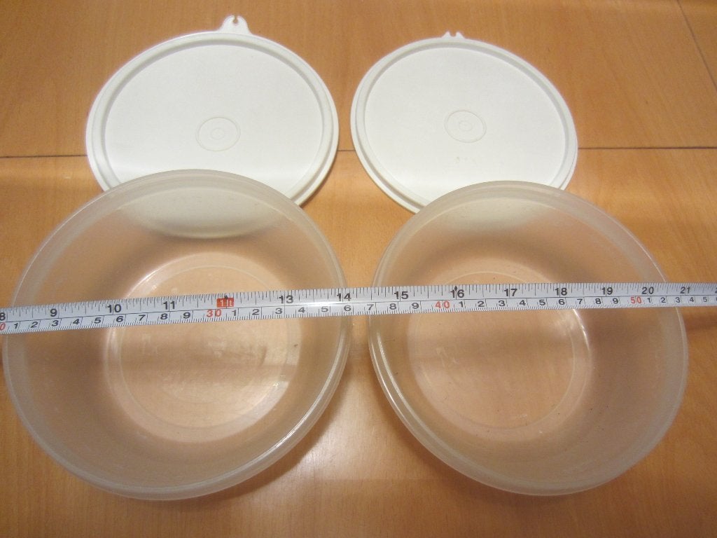 2 Tupperware vershoudbakjes (15 cm) met deksel, Huis en Inrichting, Gebruikt, Wit, Ophalen of Verzenden, 1150 ml
