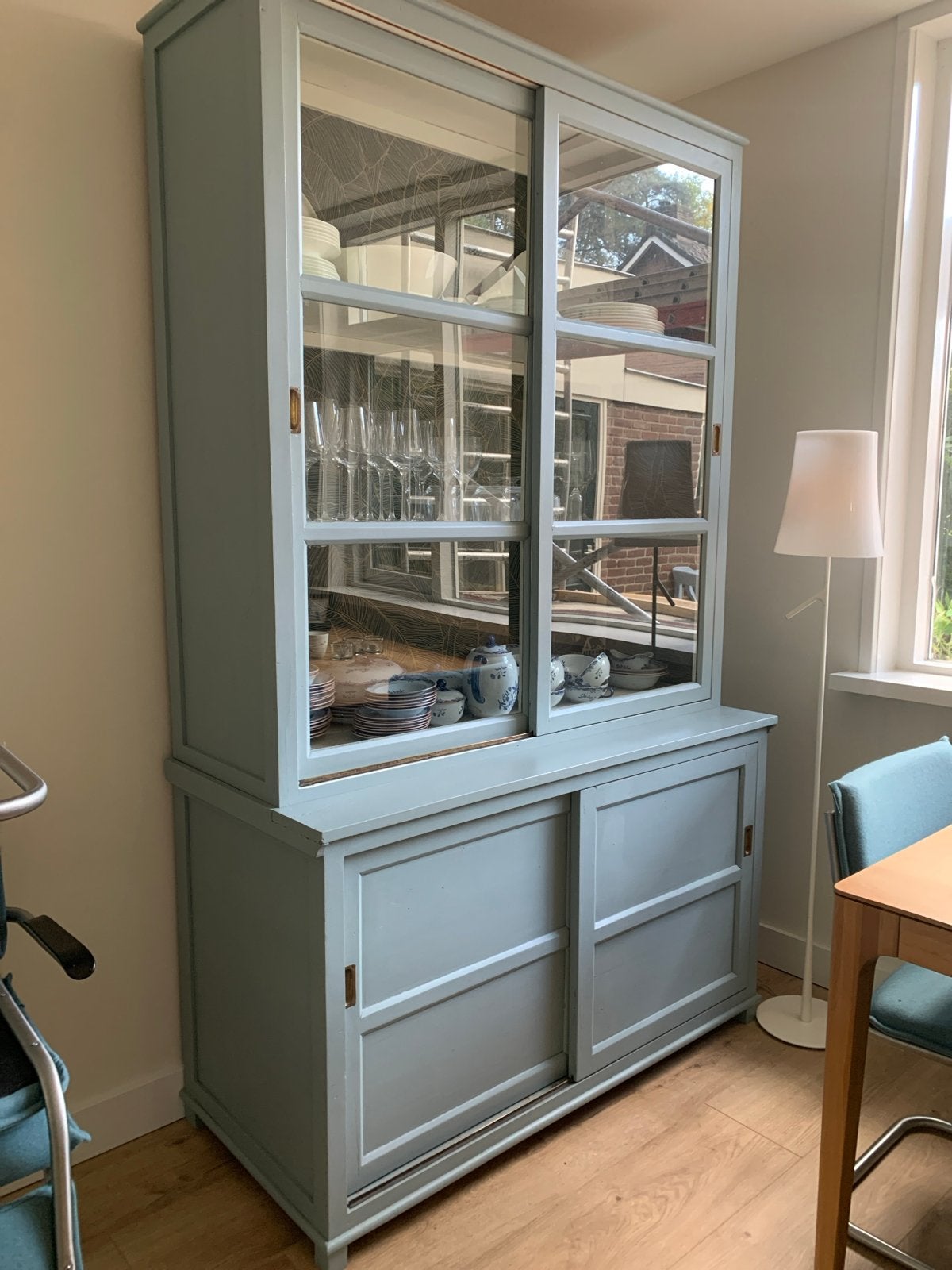 Antieke vitrinekast/dressoir - Lichtblauw, Ophalen, Gebruikt