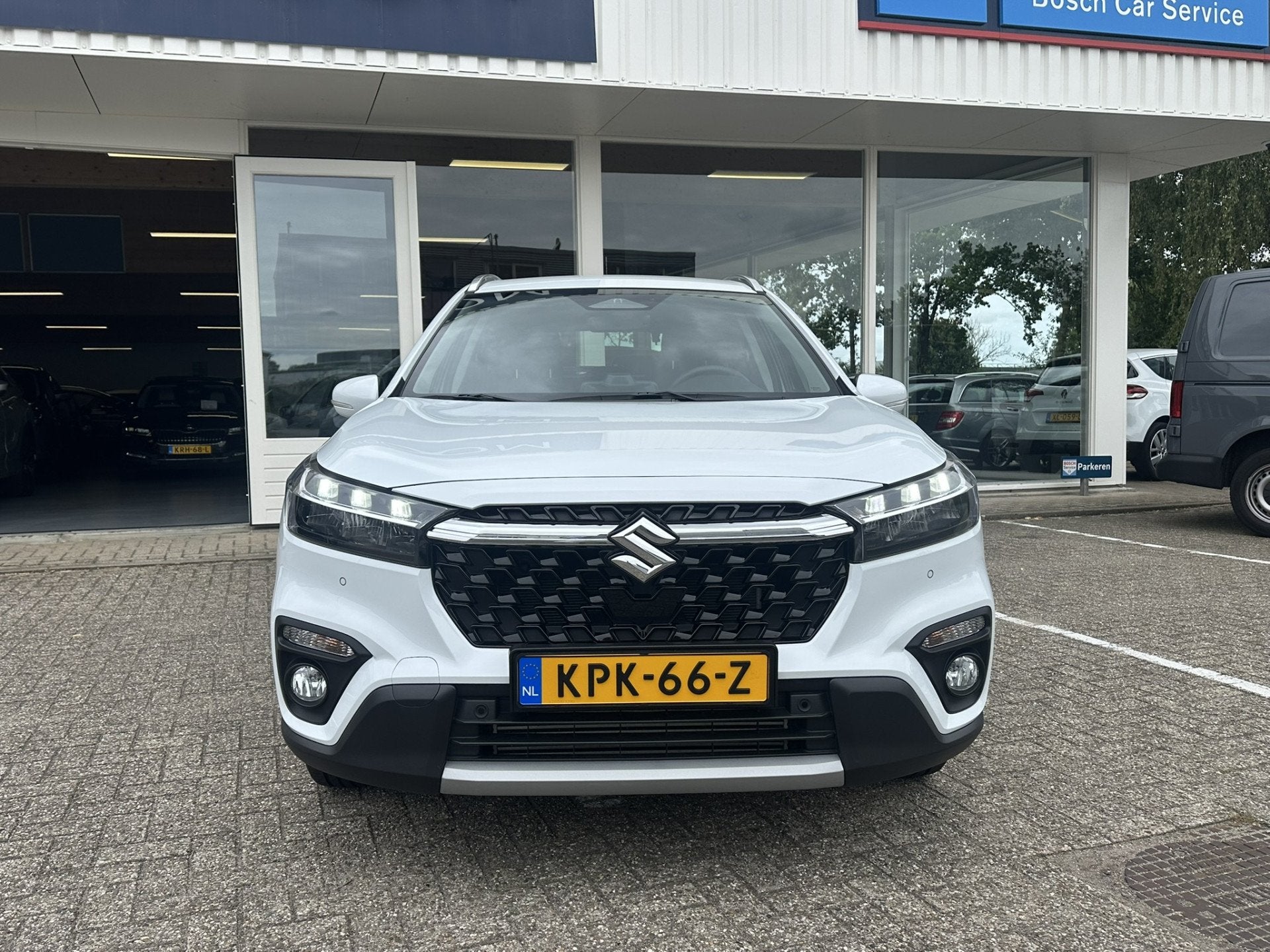 Suzuki S-Cross 1.4 Boosterjet Hybrid Select | Led | Adapt. C, Stof, 4 cilinders, Wit, 1373 cc