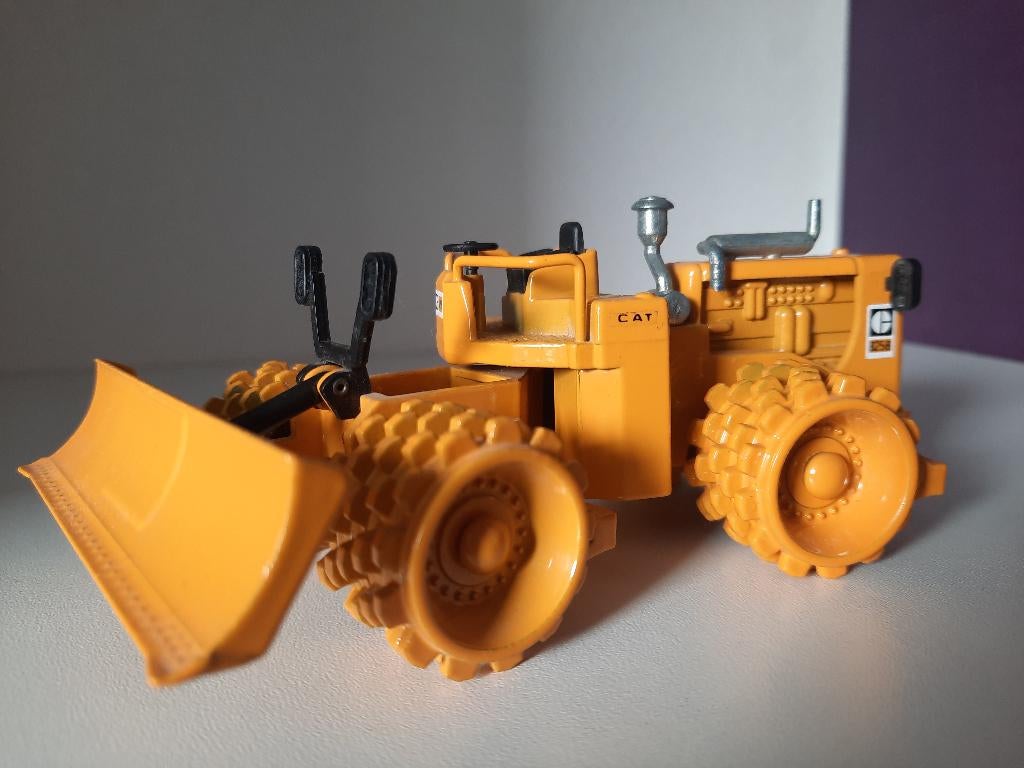 Modelauto  1:50, Ophalen of Verzenden, Zo goed als nieuw, Hijskraan, Tractor of Landbouw, Overige merken