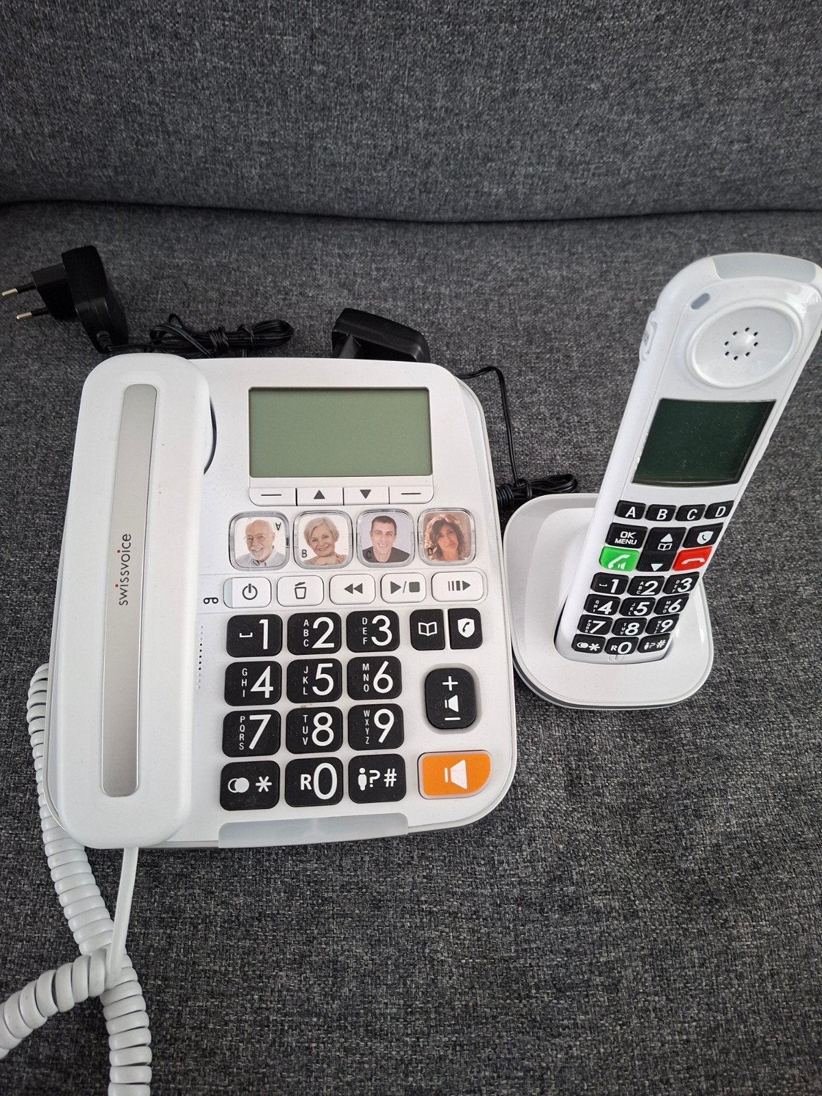 seniorentelefoon ook voor dementie. als nieuw., Ophalen of Verzenden, 1 handset