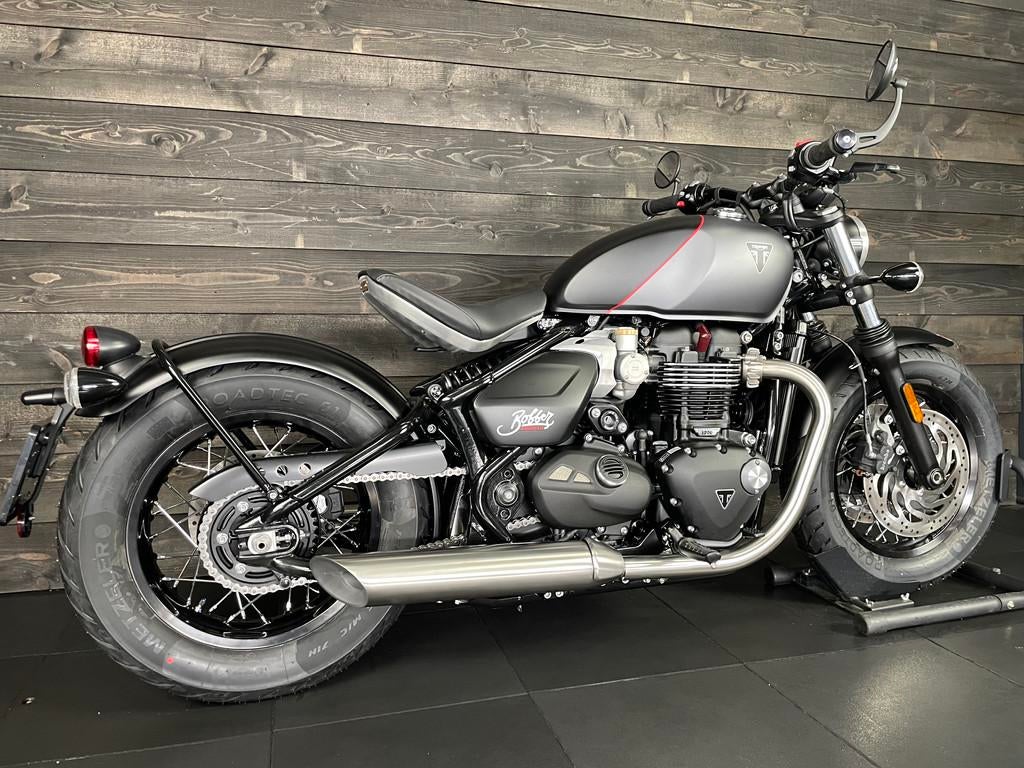 Triumph BONNEVILLE BOBBER SATIN MINERAL (bj 2026), Chopper, Bedrijf, Meer dan 35 kW, 1200 cc