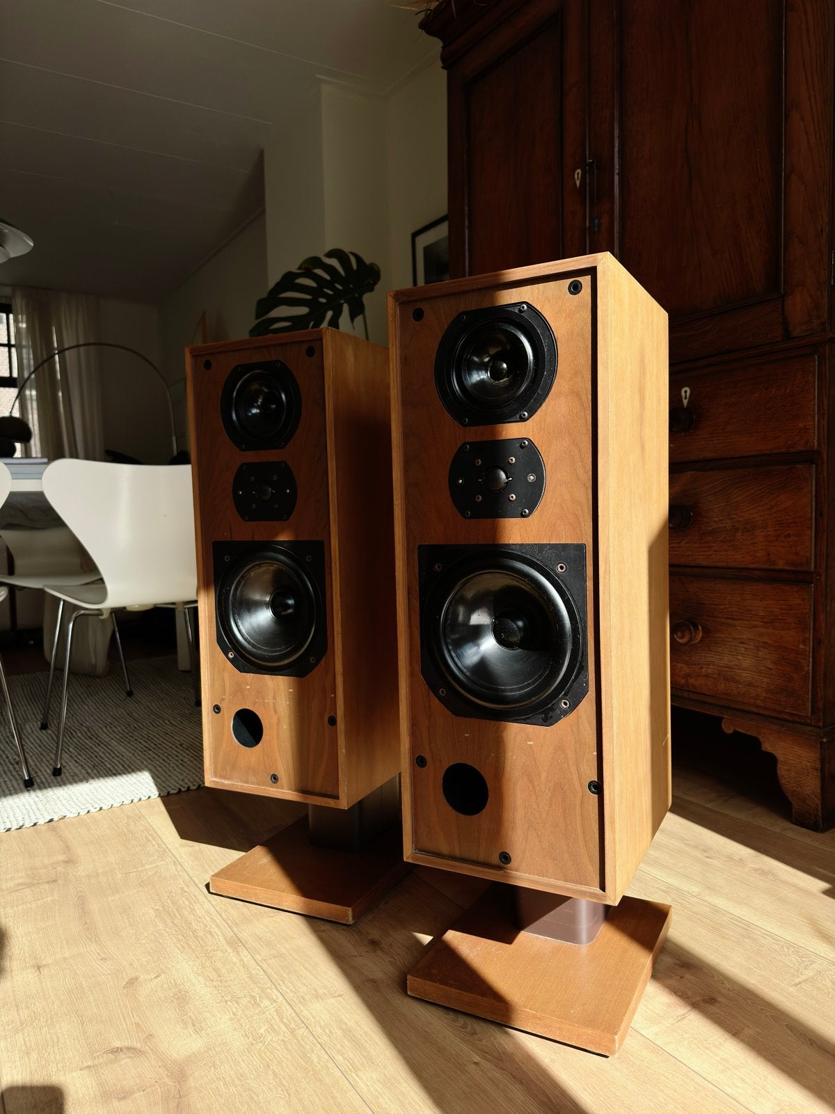 B&W DM2/II Luidsprekers - Vintage Hifi met Standaarden, Audio, Tv en Foto, Ophalen, Vloerstaande luidspreker, Gebruikt, 60 tot 120 watt