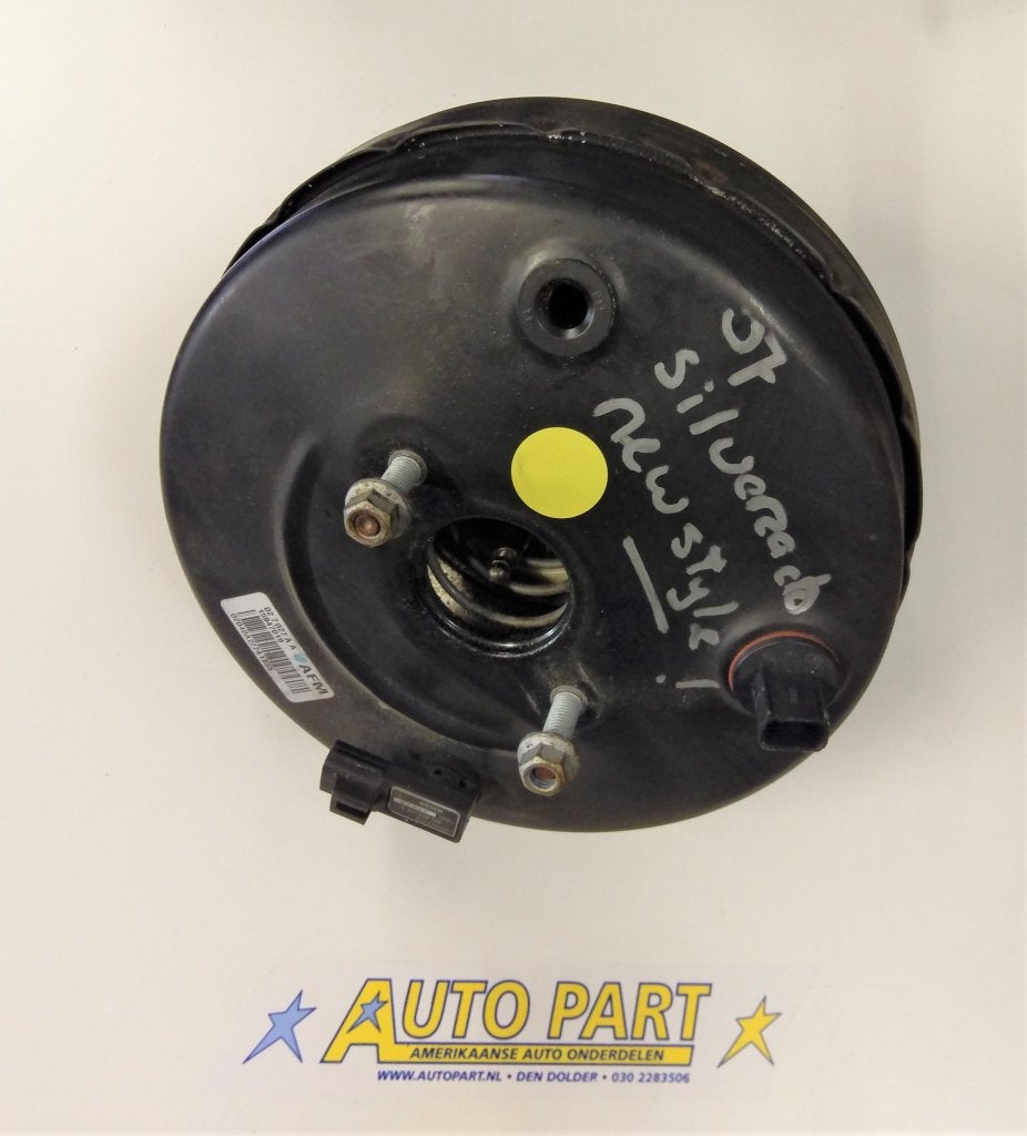 Chevrolet Silverado rembekrachtiger 2007-2008, Gebruikt, Info@gm.com, Ophalen of Verzenden, Chevrolet
