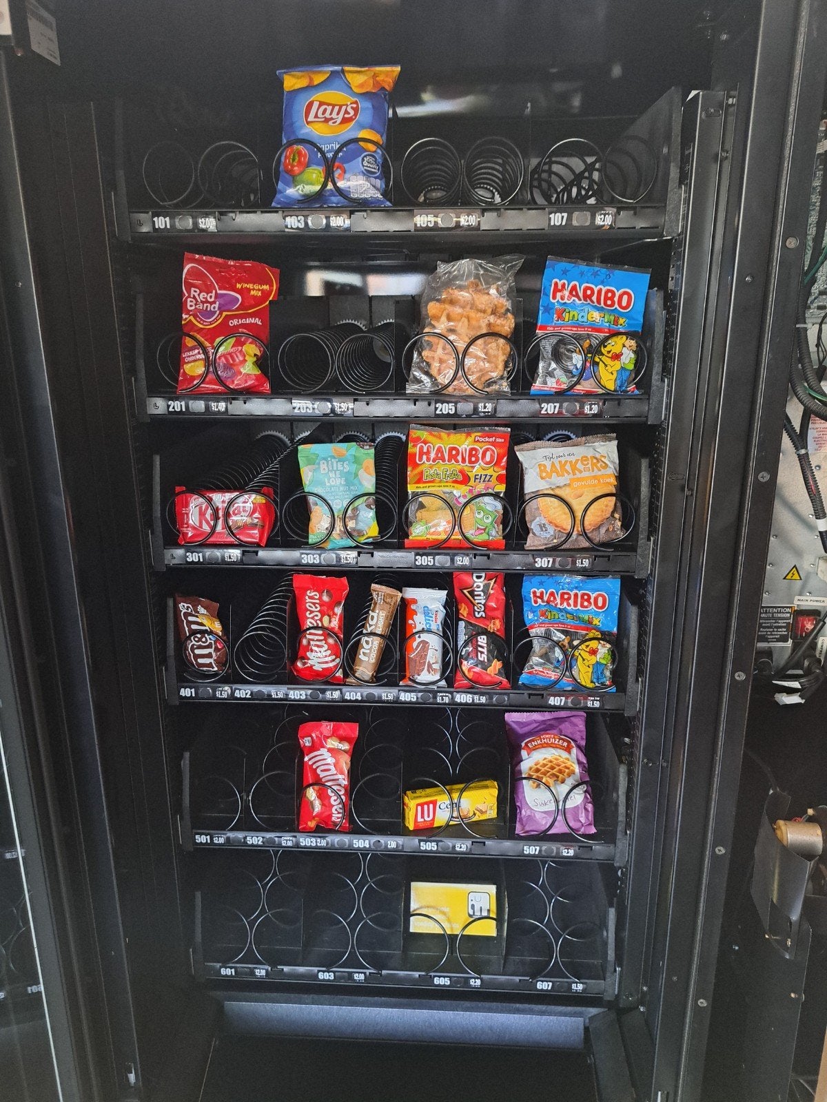 Snack automaat Crane merchant gekoeld, Ophalen, Gebruikt