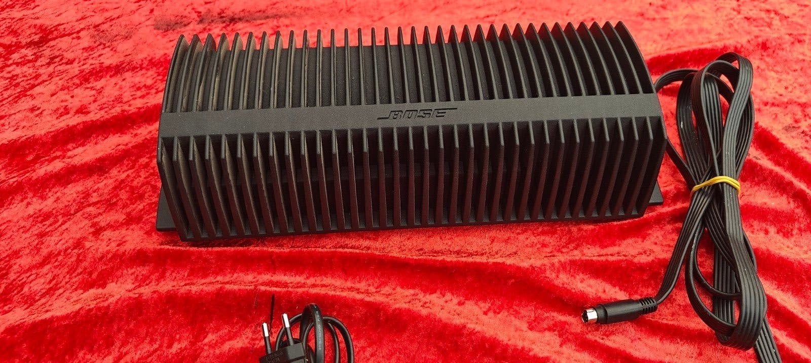Bose Lifestyle SA 2 versterker, Ophalen of Verzenden, Zo goed als nieuw, 120 watt of meer, Overige merken
