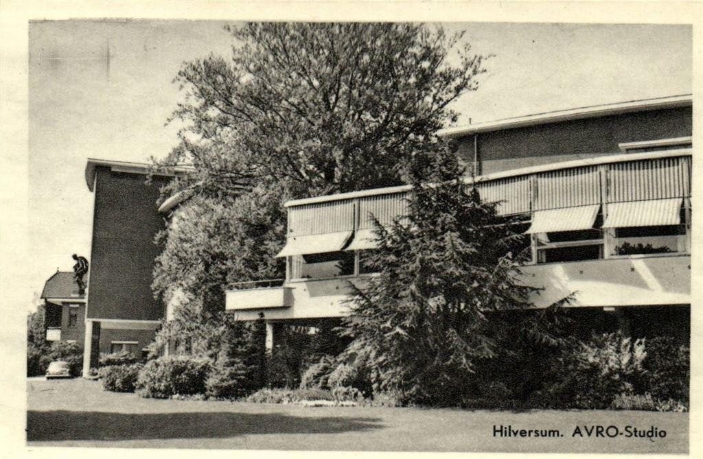 Hilversum. AVRO-Studio - 1959 gelopen, Ophalen of Verzenden, 1940 tot 1960, Gelopen, Noord-Holland