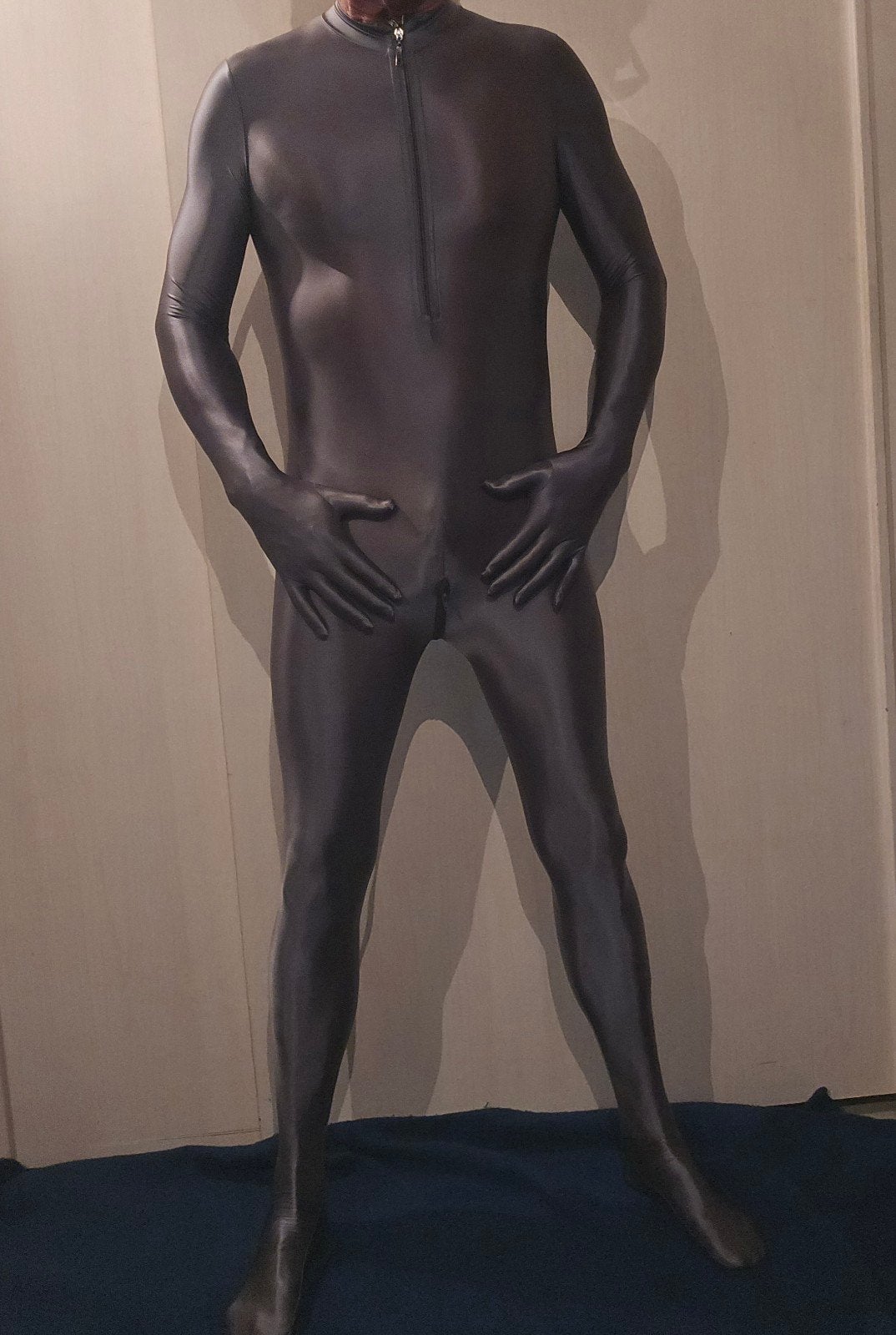 Glanzend grijs lycra catsuit met rits, Verzenden, Nieuw, Onbekend
