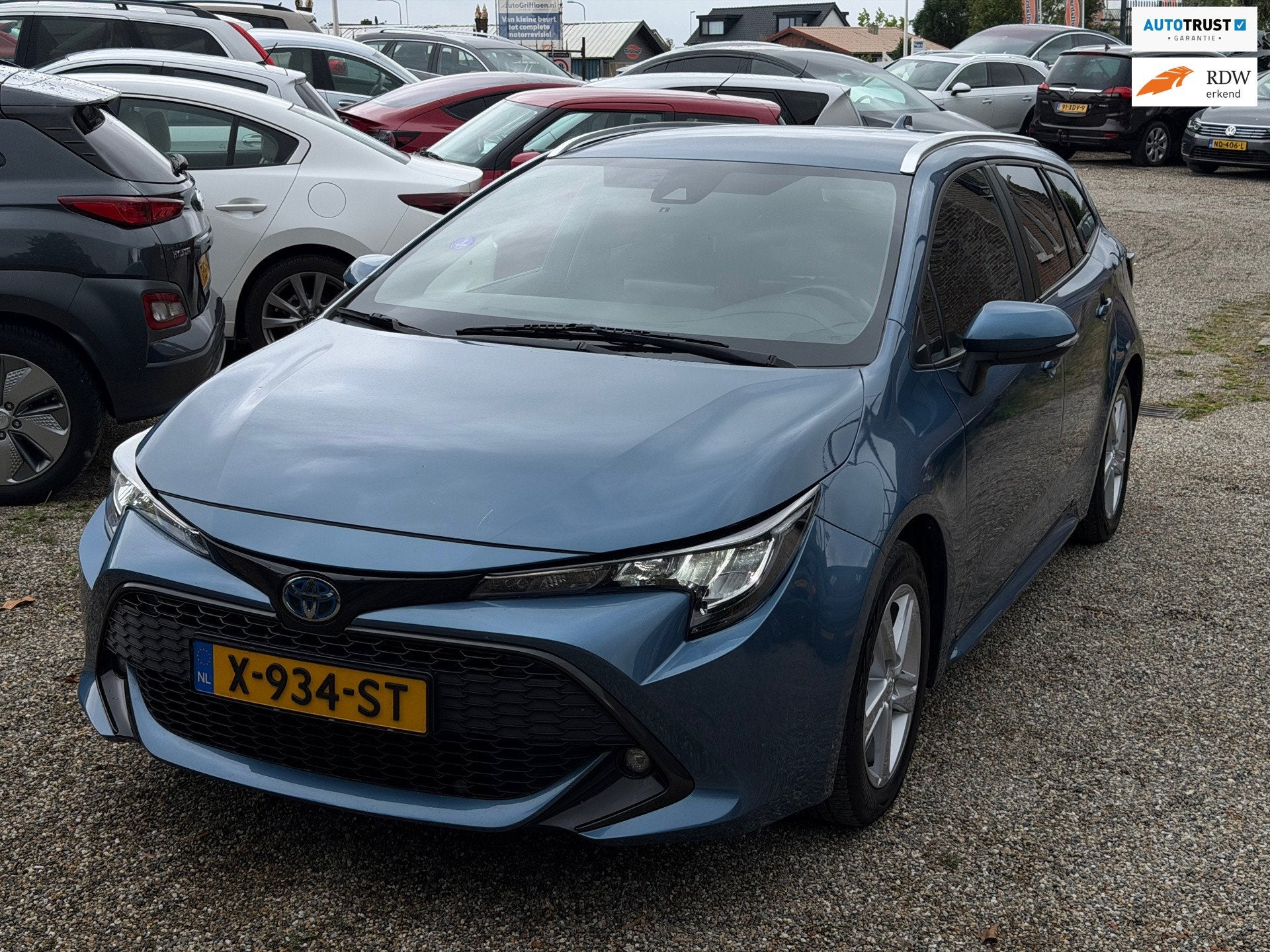 Toyota Corolla Touring Sports 1.8 Hybrid Active Keyless Came, 450 kg, Gebruikt, 4 cilinders, Blauw