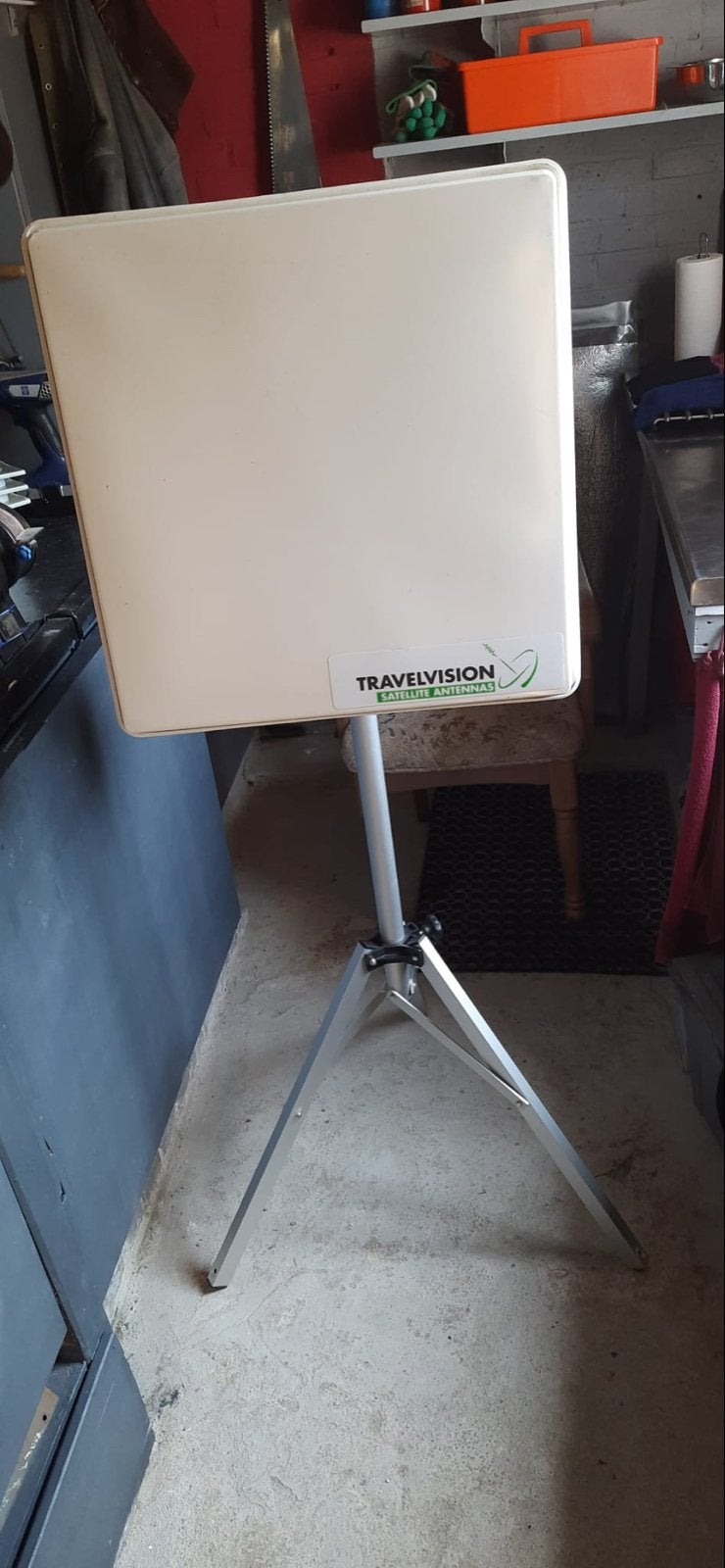Travel Vision R7 volautomatische schotelantenne met tv, Ophalen, Gebruikt, (Schotel)antenne, Overige merken
