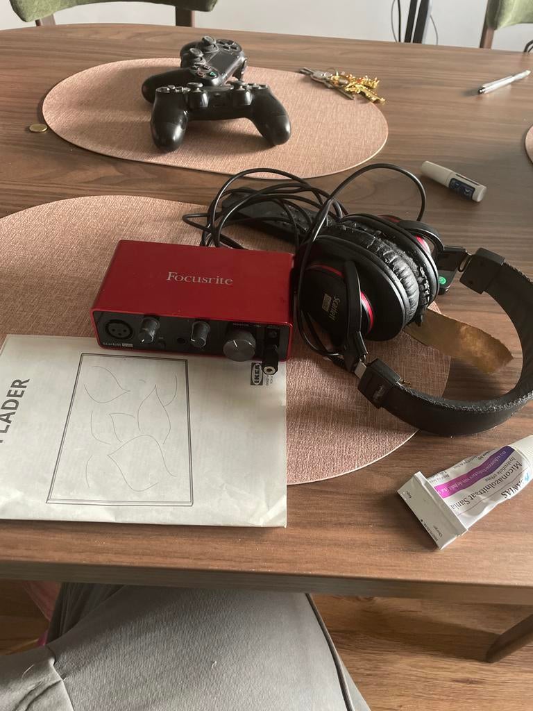 Focusrite Scarlett Solo Audio Interface met microfoon, Muziek en Instrumenten, Microfoons, Ophalen of Verzenden, Gebruikt, Studiomicrofoon