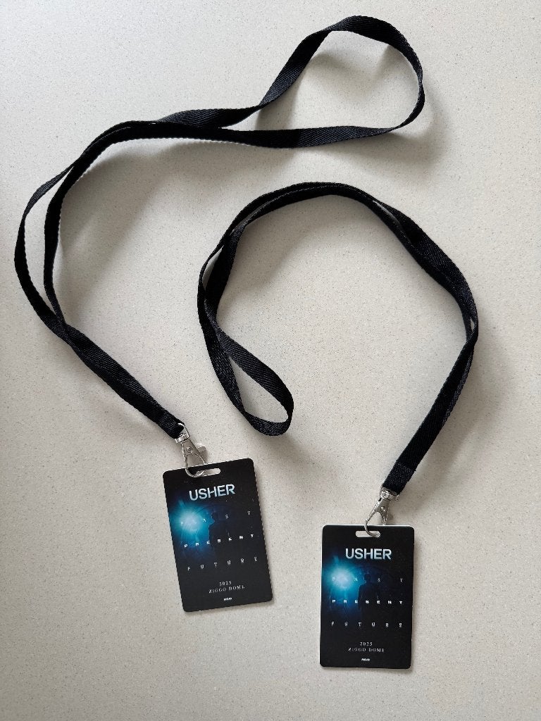 Usher - 2x Past, Present, Future Ziggodome Keycord + Lanyard, Ophalen, Nieuw, Gebruiksvoorwerp