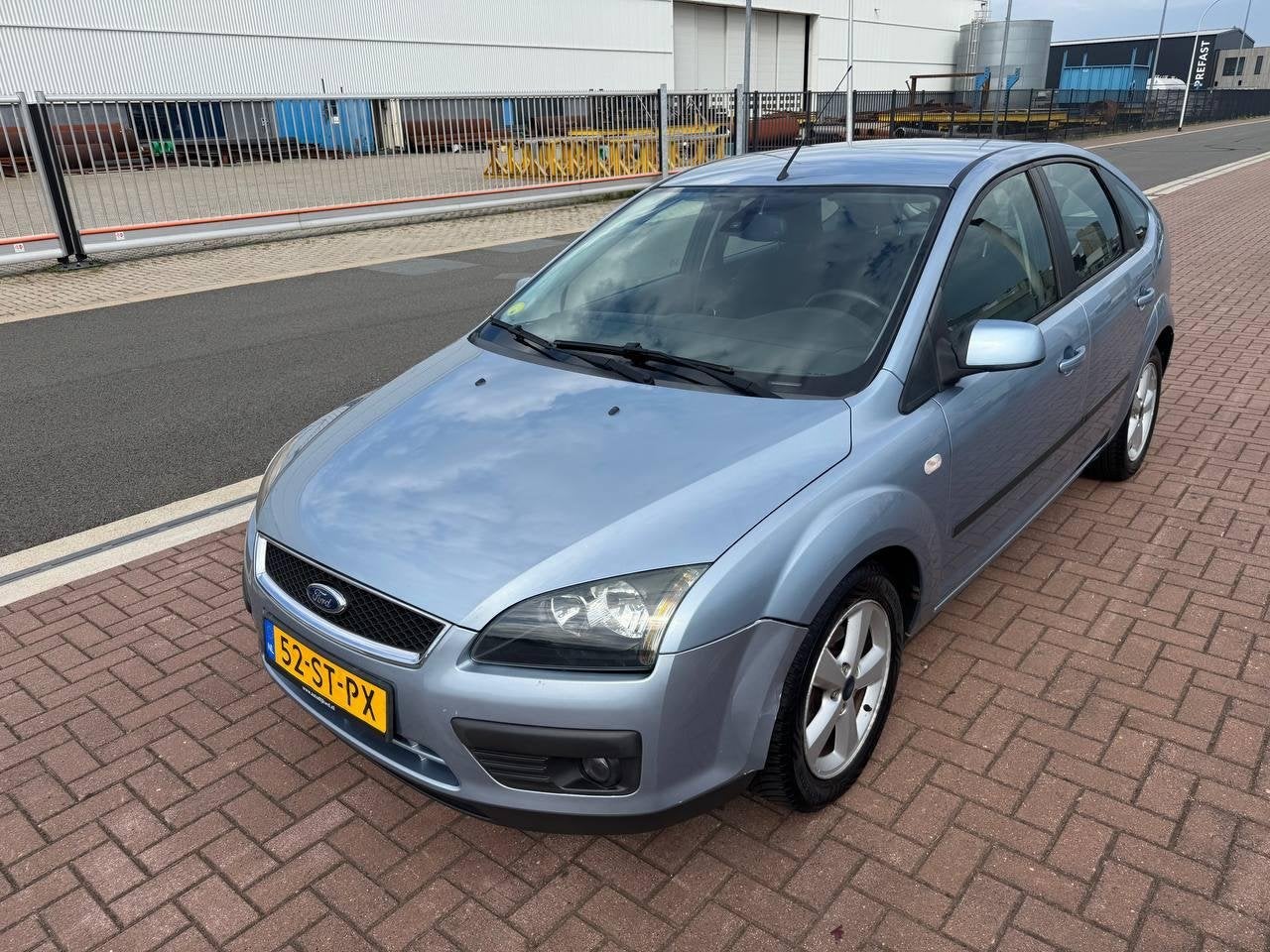 Foto 22 van Ford Focus 1.6-16V Futura