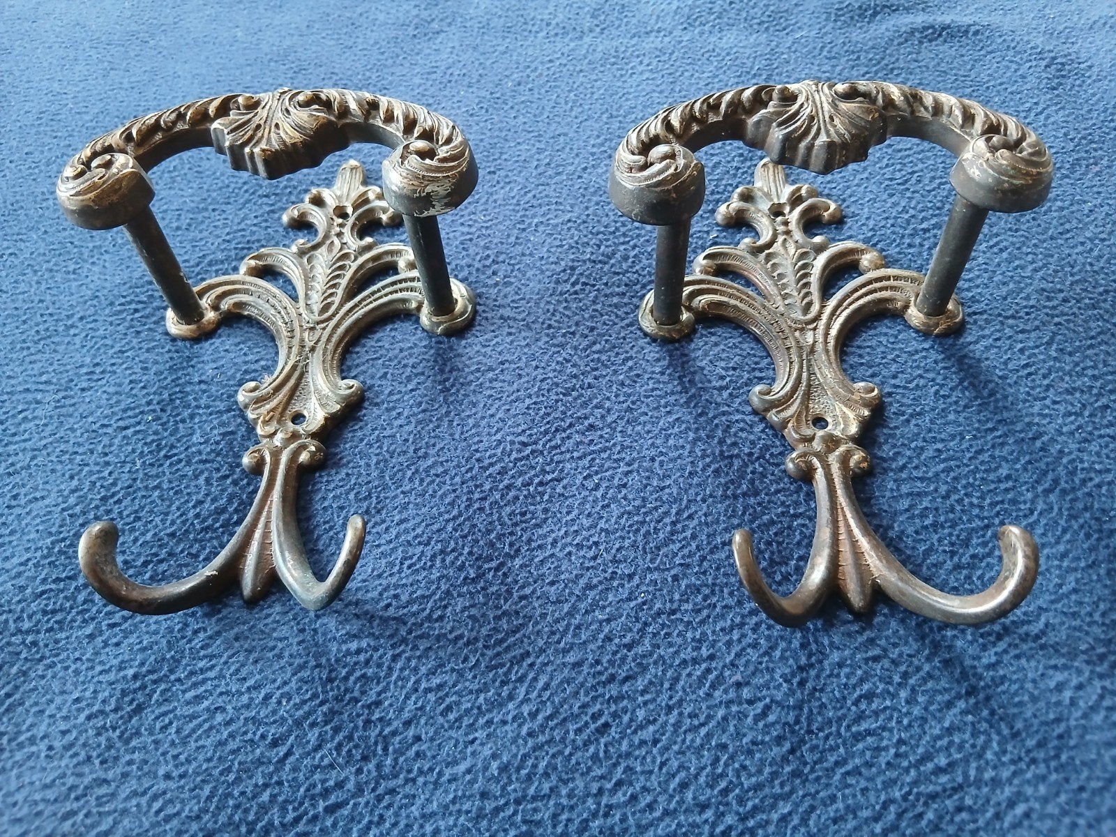Vintage twee messing kleding/hoedenhaken vcr Italy, Ophalen of Verzenden, Metaal, Minder dan 100 cm
