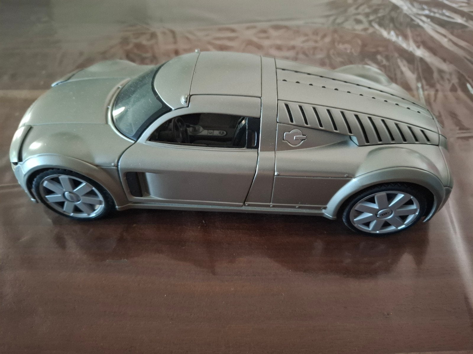 Maisto Audi Supersportwagen "Rosemeyer" Schaalmodel 1:18, Ophalen, Zo goed als nieuw, Maisto