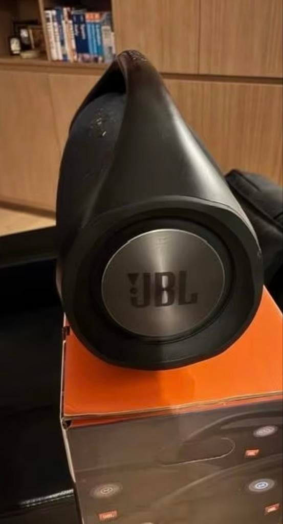 JBL Boombox - Krachtige draagbare Bluetooth speaker, JBL, Overige typen, Ophalen of Verzenden, Zo goed als nieuw