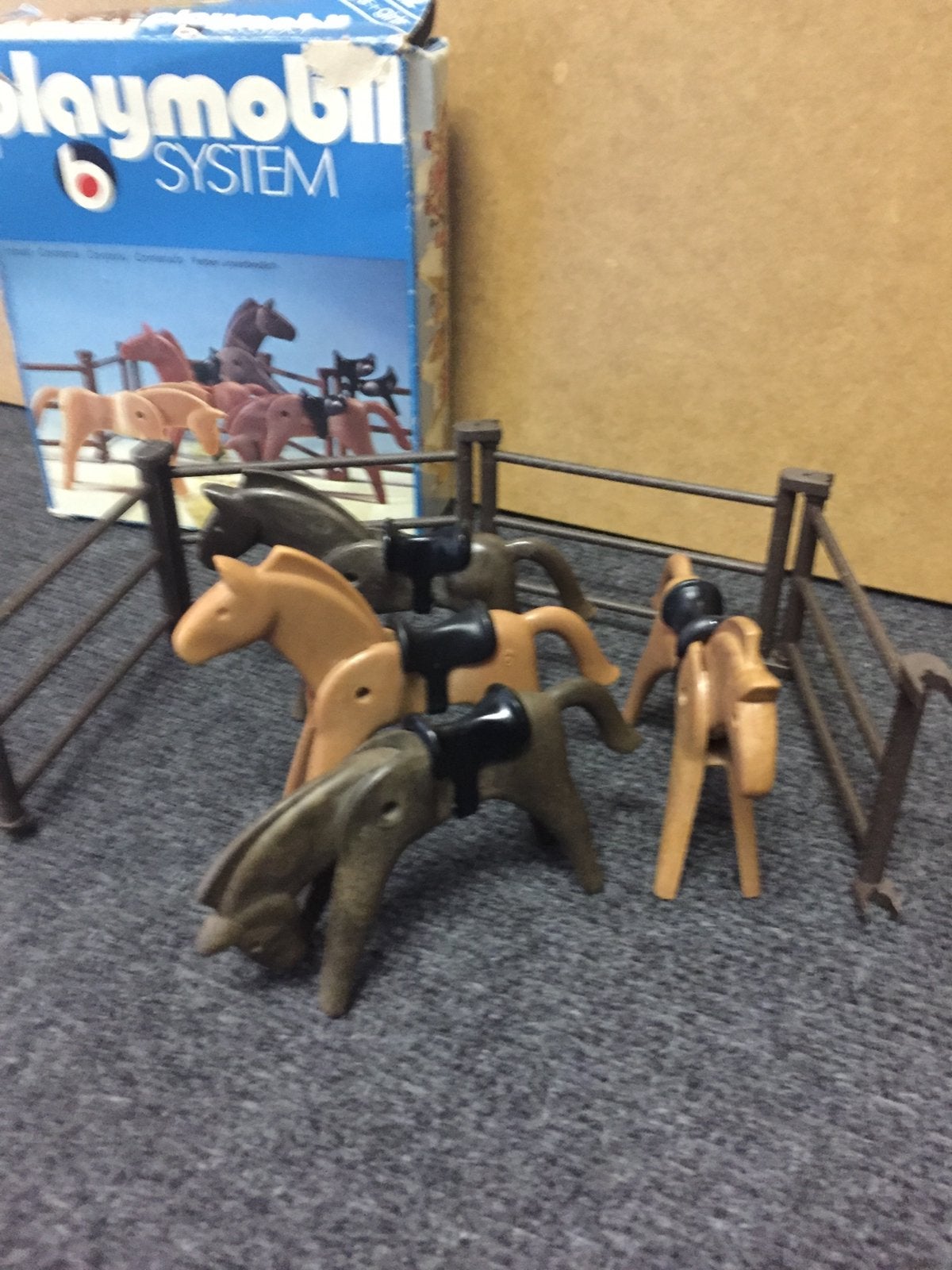 Te koop Playmobil paarden, Ophalen of Verzenden, Zo goed als nieuw