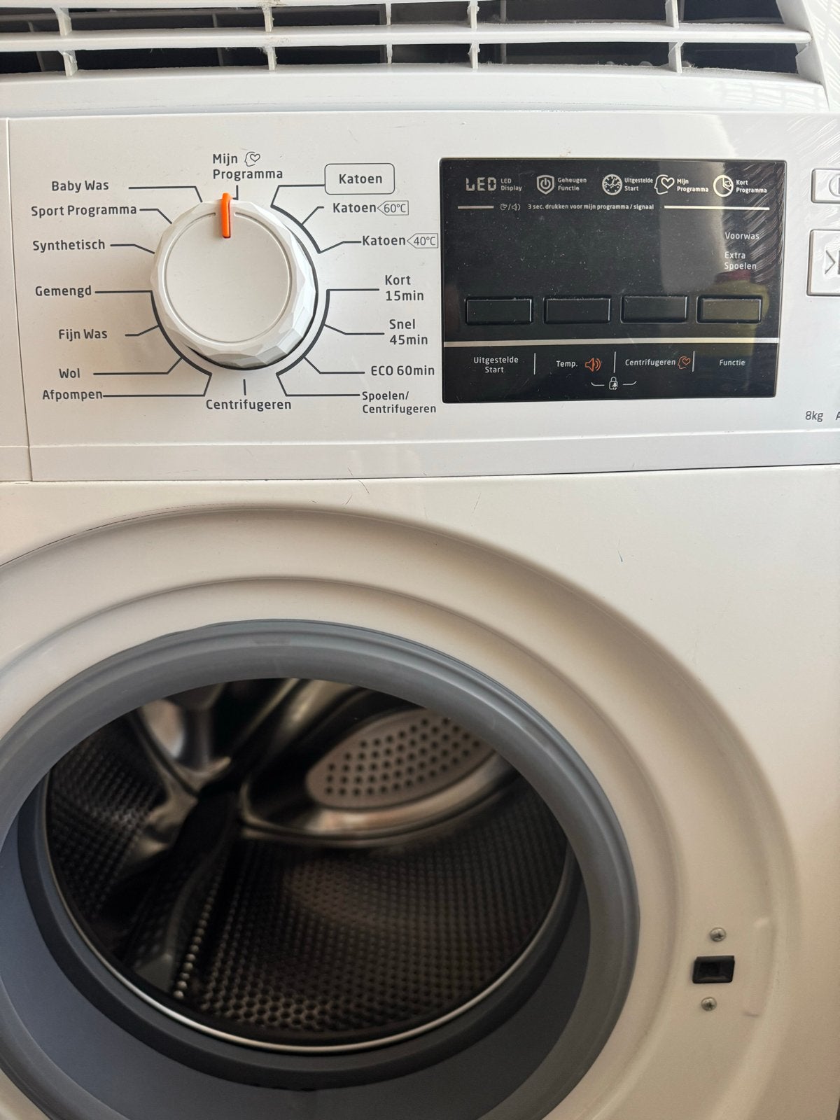 Koenic Wasmachine 8kg - Diverse Programma's, Witgoed en Apparatuur, Wasmachines, Gebruikt, Voorlader, 8 tot 10 kg, 85 tot 90 cm