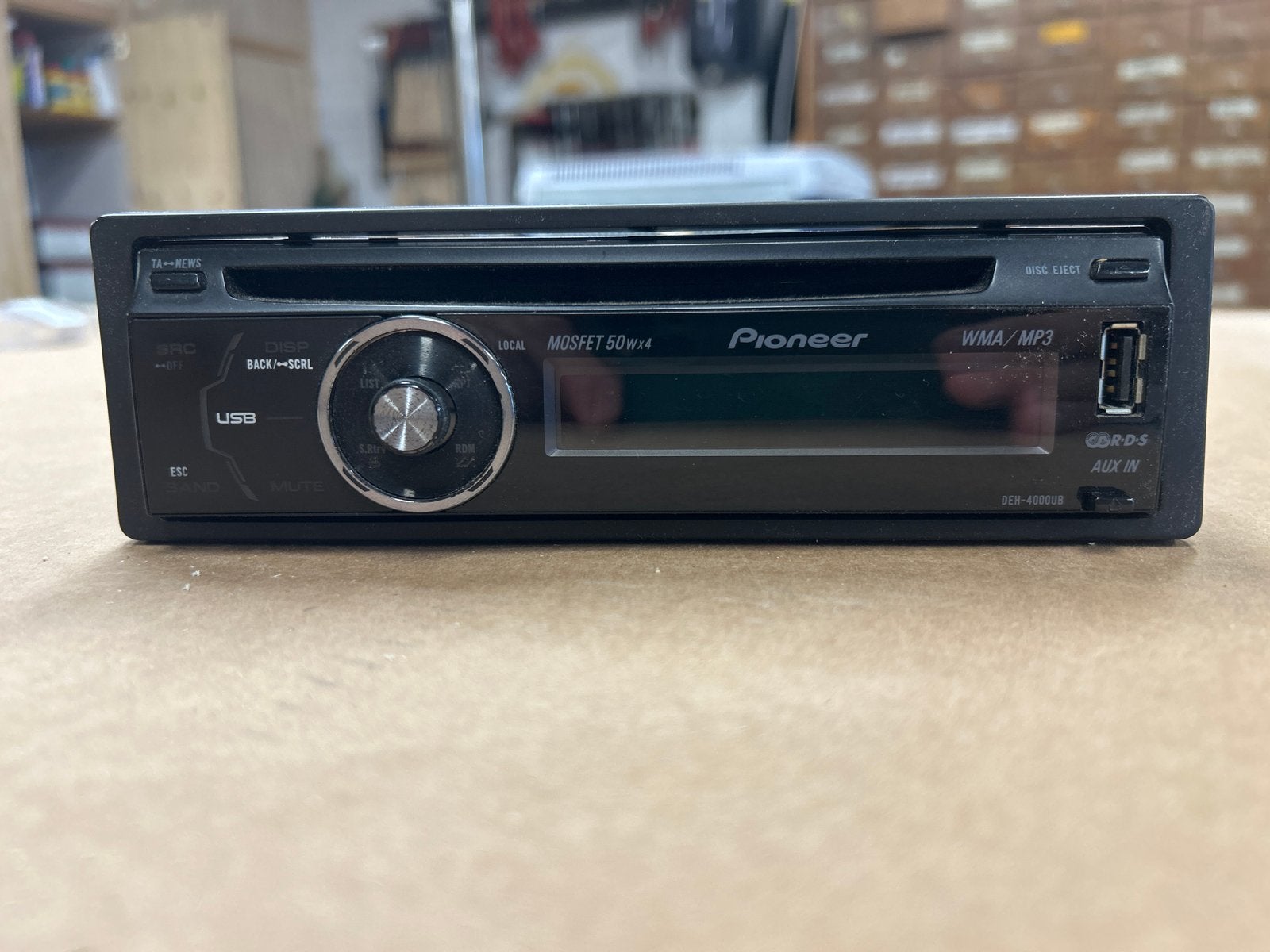 Pioneer DEH-4000UB Autoradio met USB en MP3 afspelen, Ophalen of Verzenden, Gebruikt