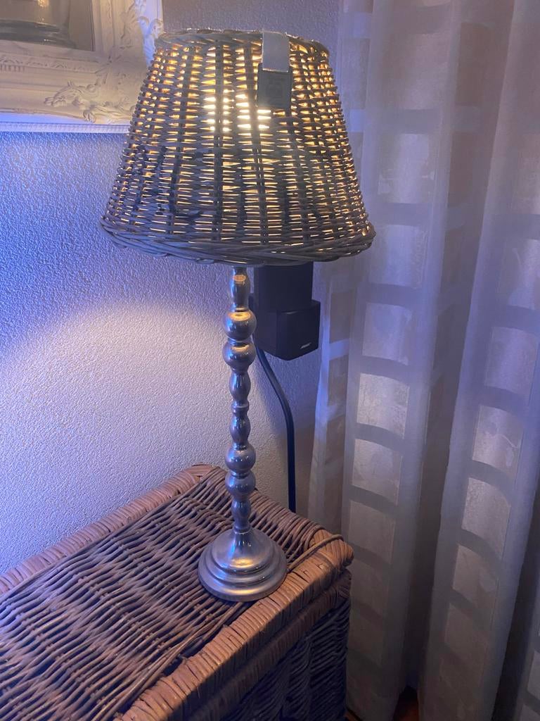 Zilveren lampenvoet incl. Riviera Maison kapje, Huis en Inrichting, Lampen | Tafellampen, Ophalen of Verzenden, Gebruikt, Overige materialen