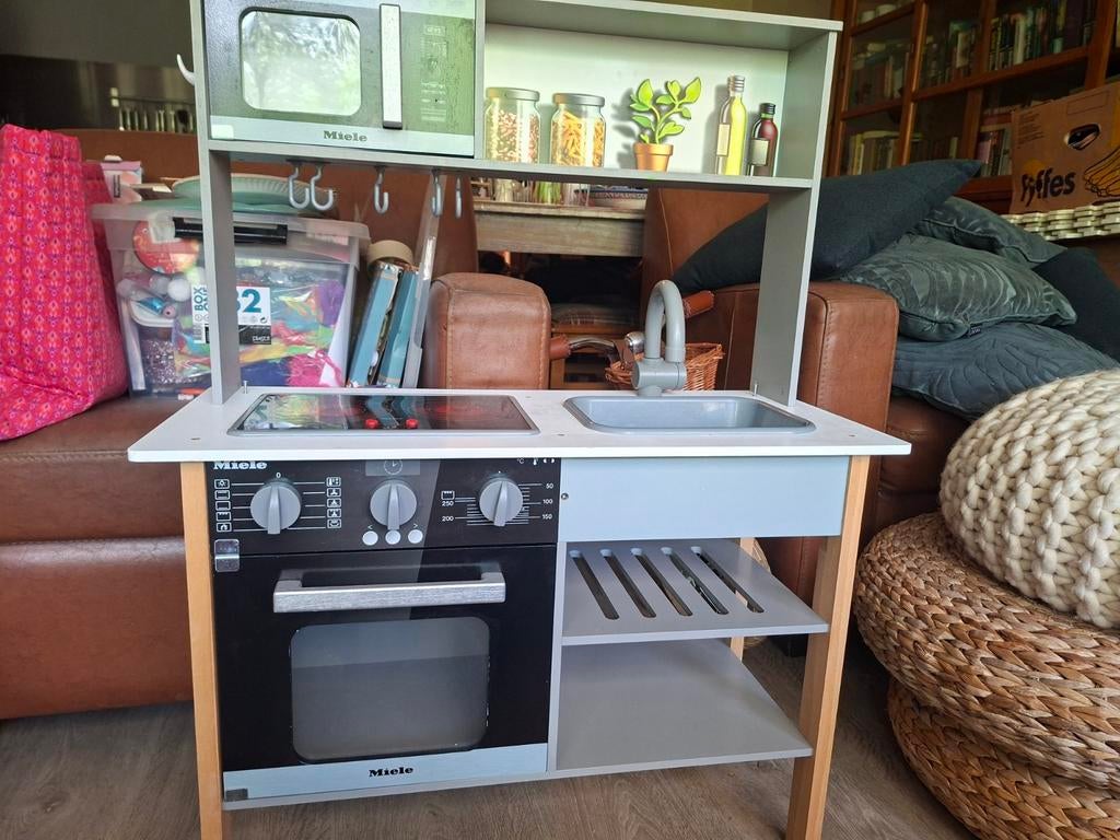 Miele speelkeuken - gebruikt maar in goede staat, Ophalen, Gebruikt, Hout, Speelkeuken