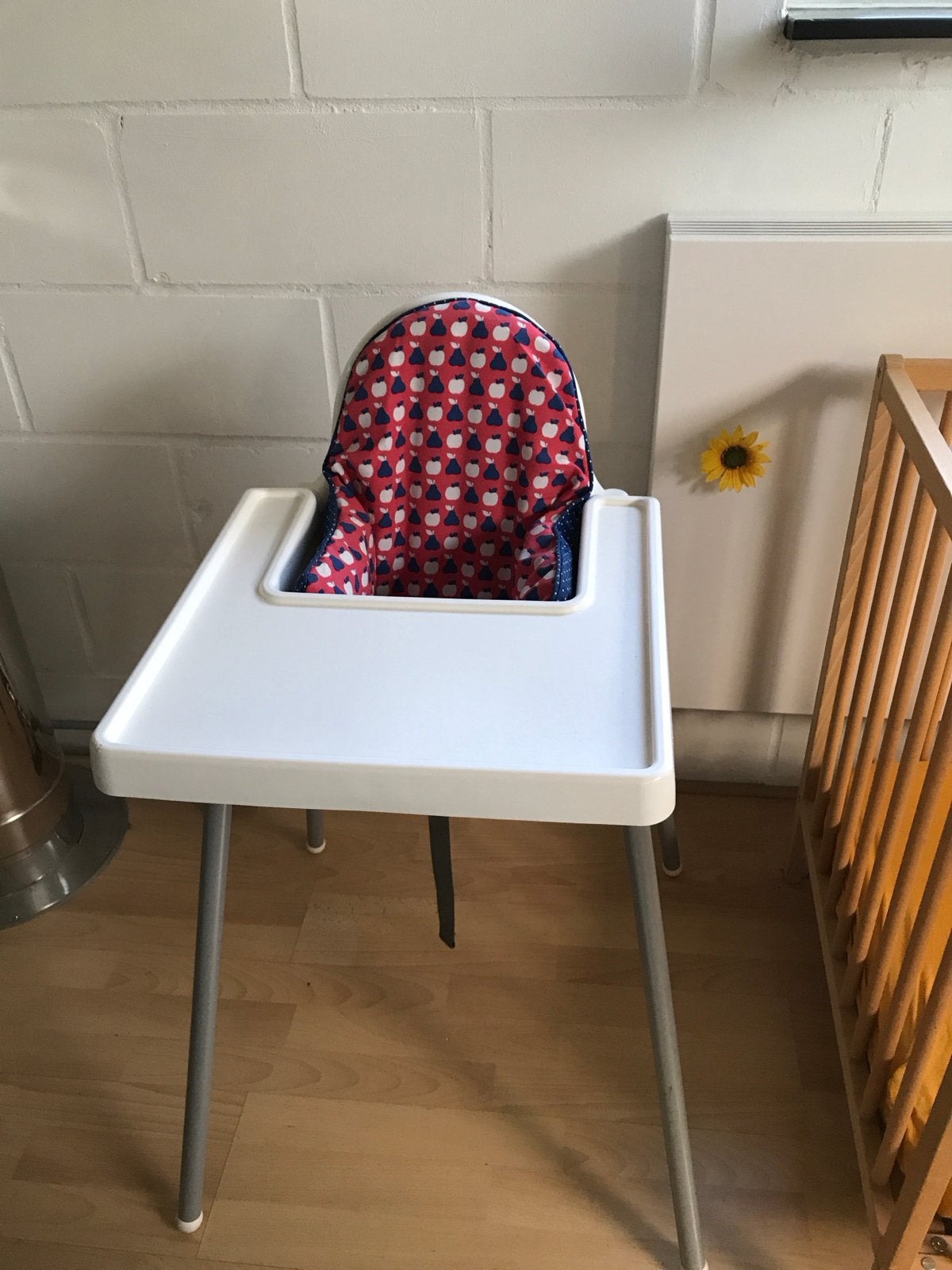 Ikea Antilop kinderstoel met kussen en gordel, Ophalen, Gebruikt, Overige typen, Afneembaar eetblad