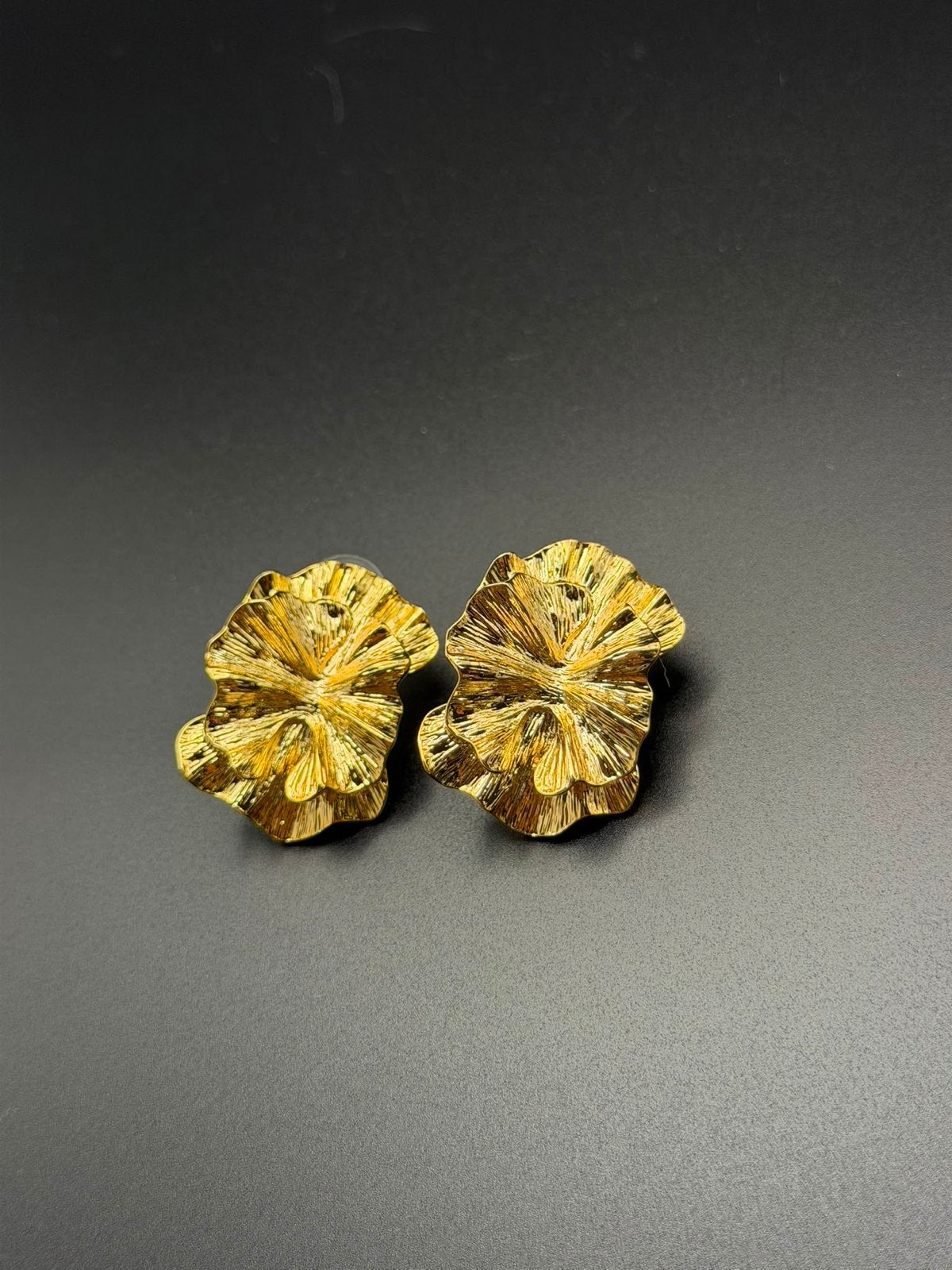 Vintage Gouden Oorbellen met Bloemen en Edelstenen 3 stuk, Sieraden, Tassen en Uiterlijk, Oorbellen, Overige materialen, Gebruikt